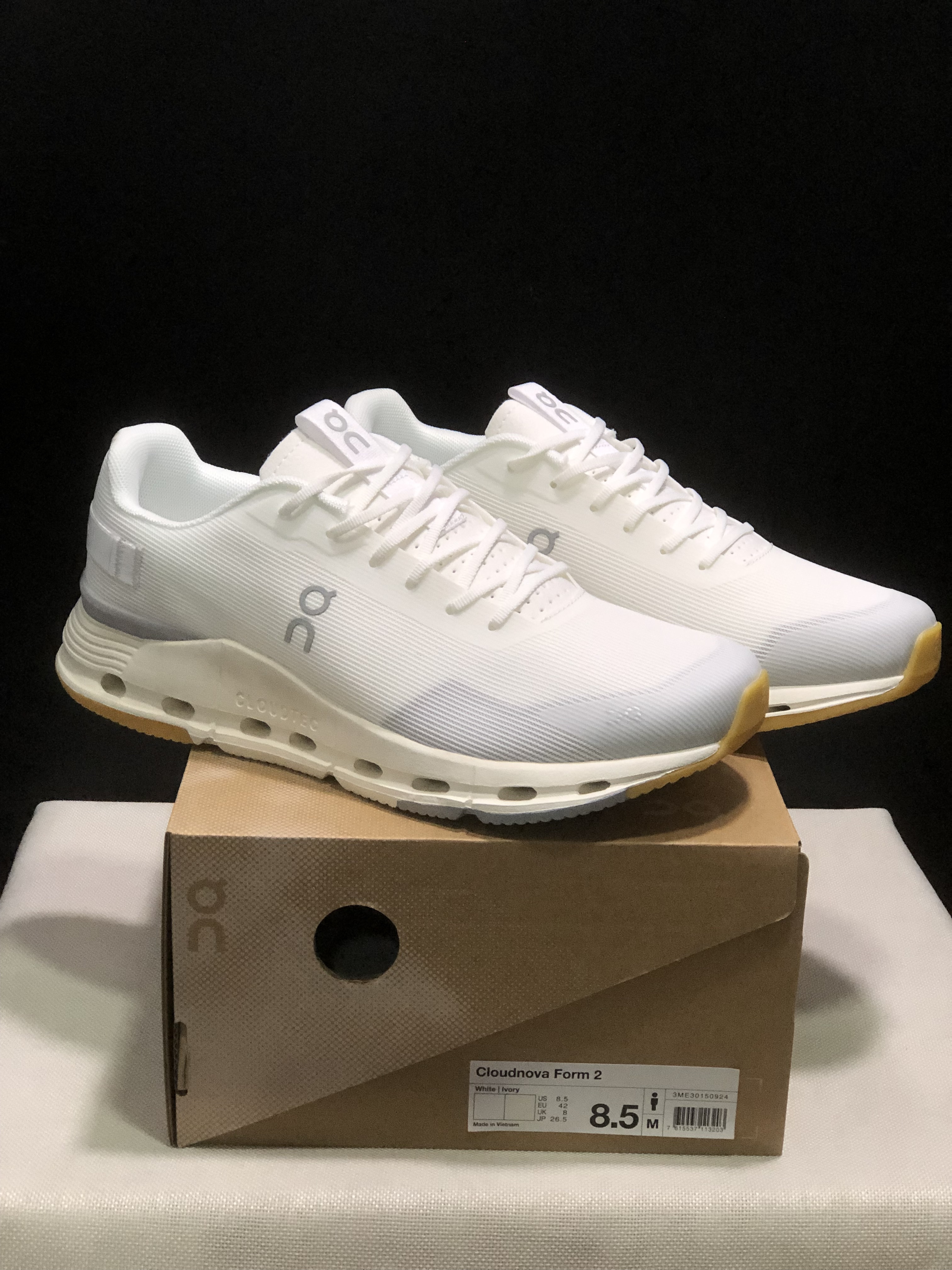 On Running Cloudnova Form 2 Fashionable Casual Running Shoes White/Ivory