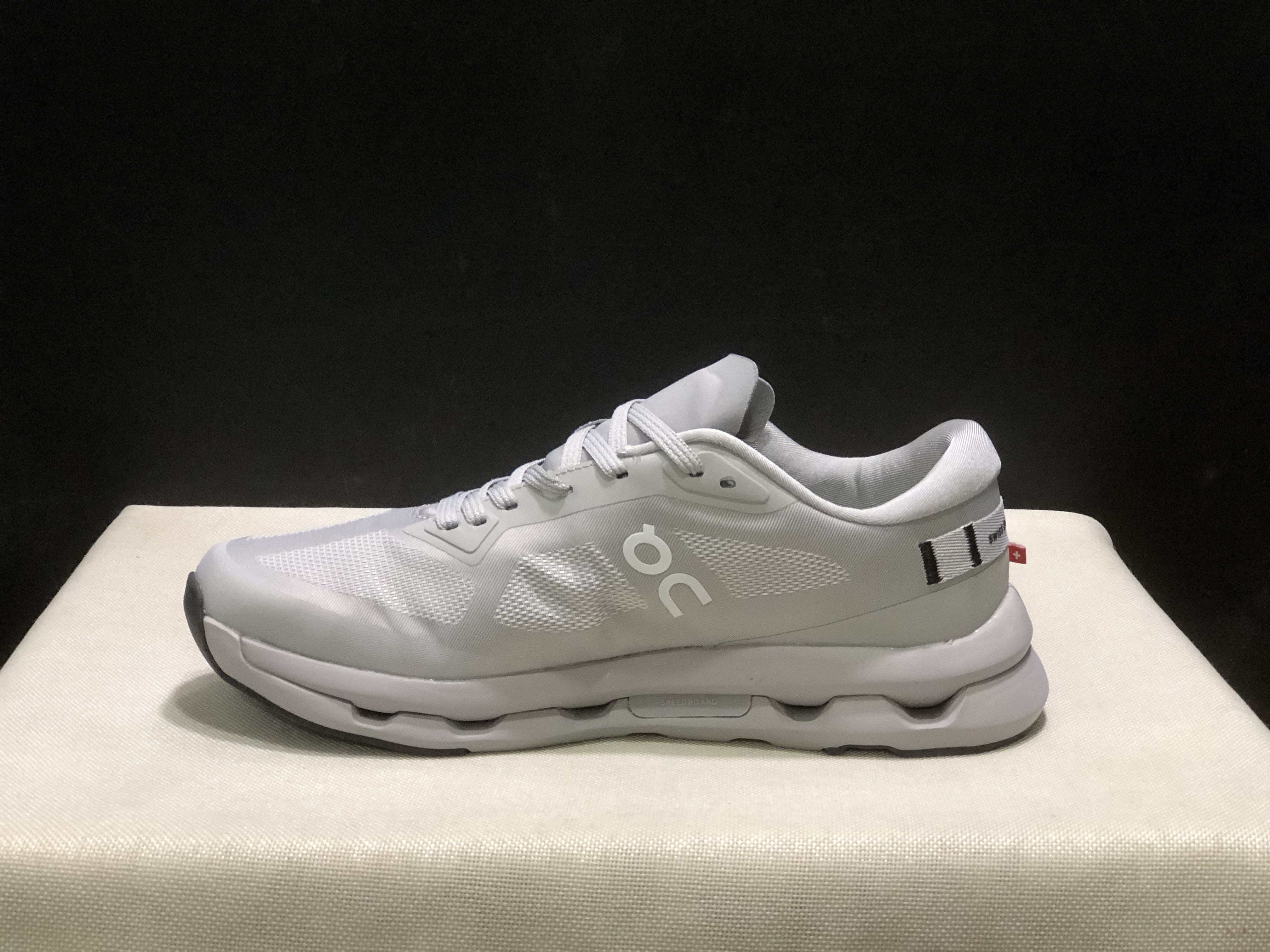 On Running Cloudzone Casual Running Shoes Grey
