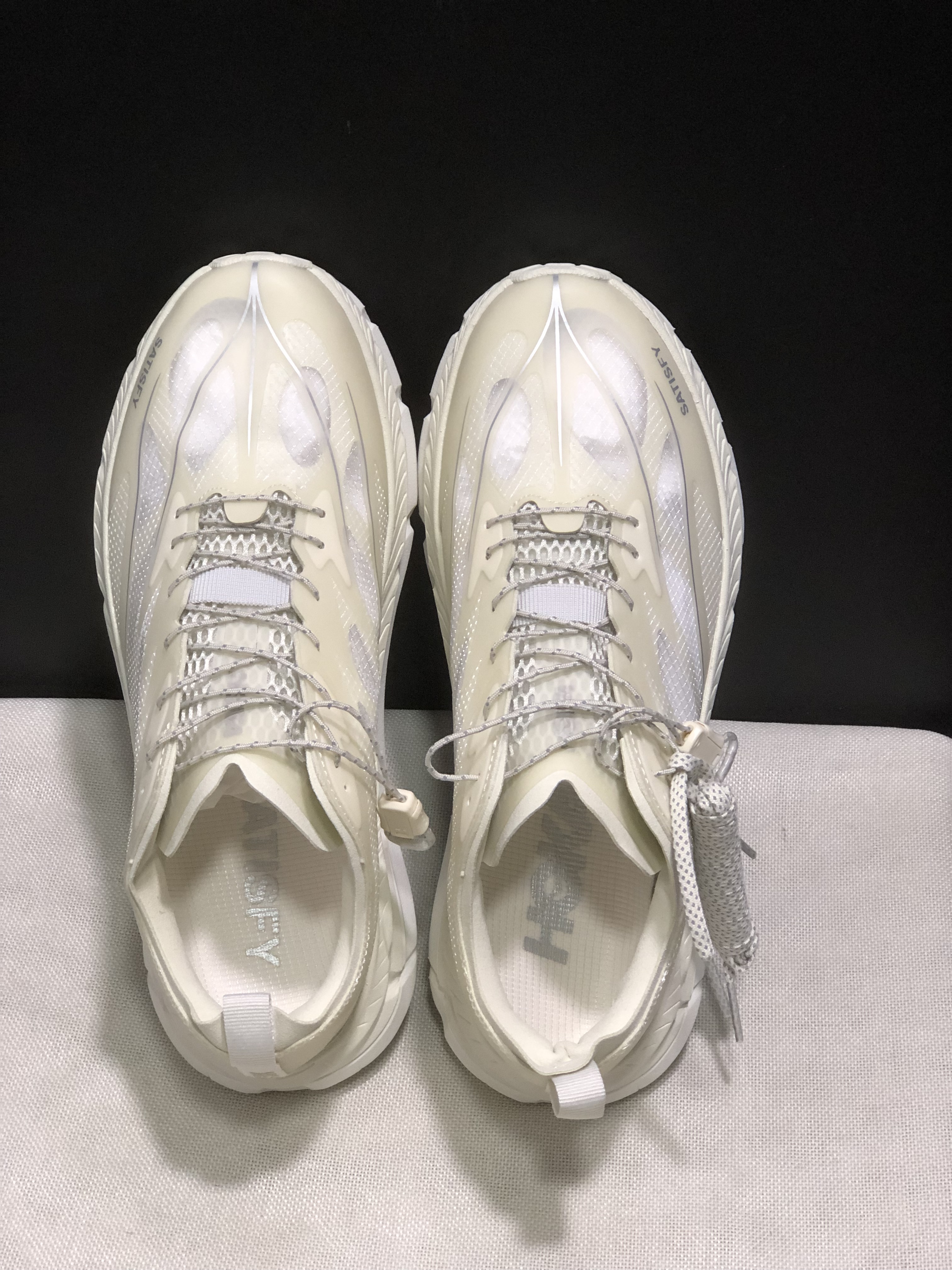 Hoka One One Satisfy x Mafate Speed 4 Breathable Fashion Running Shoes Sneakers White