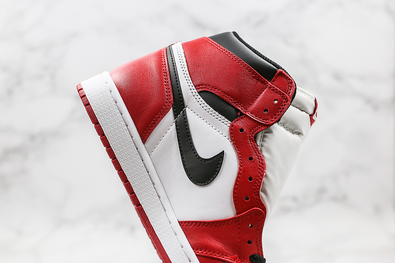 Nike Air Jordan 1 Retro High OG Red White Sneakers