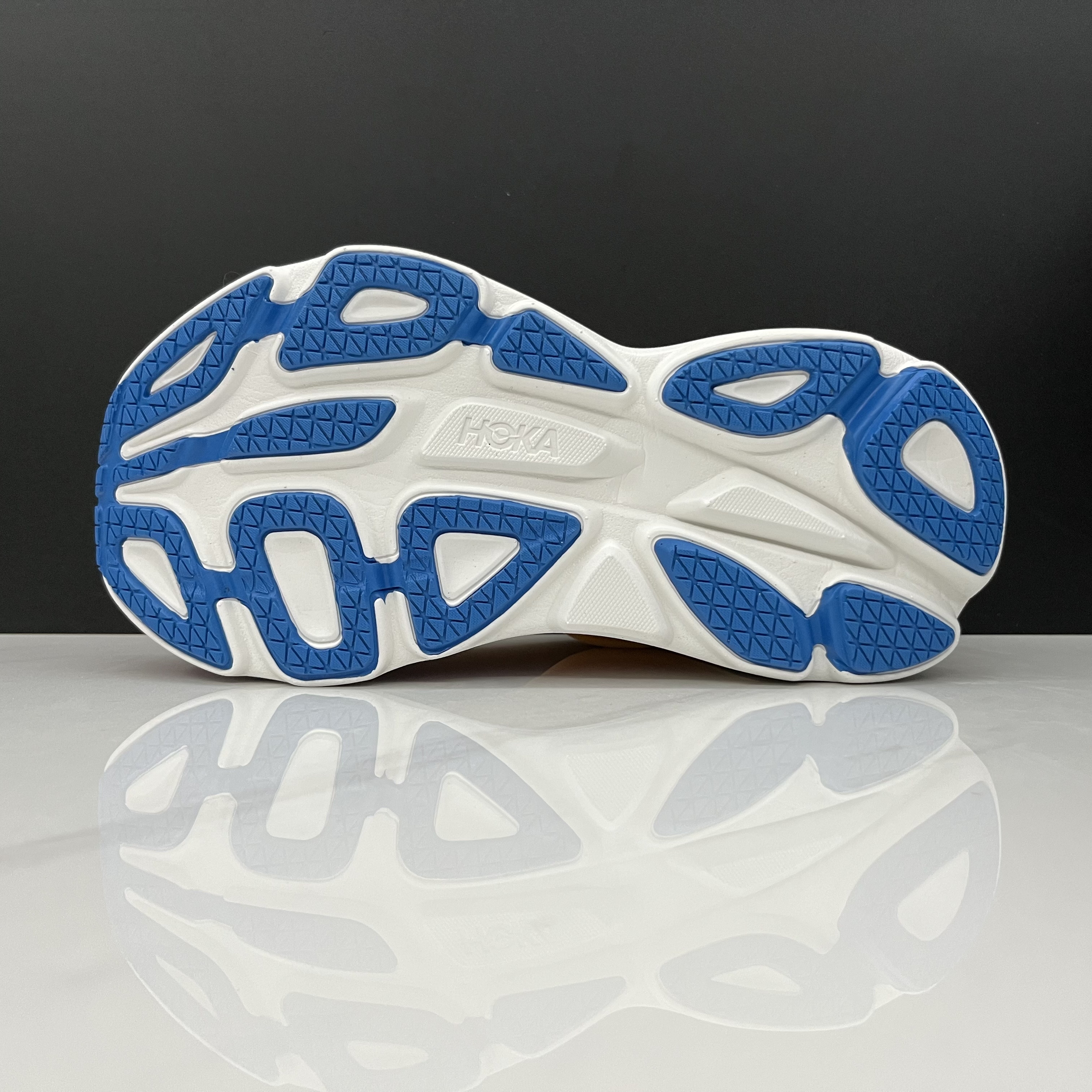 Hoka One One Bondi 8 Breathable Low-top Running Shoes Sneakers Yellow