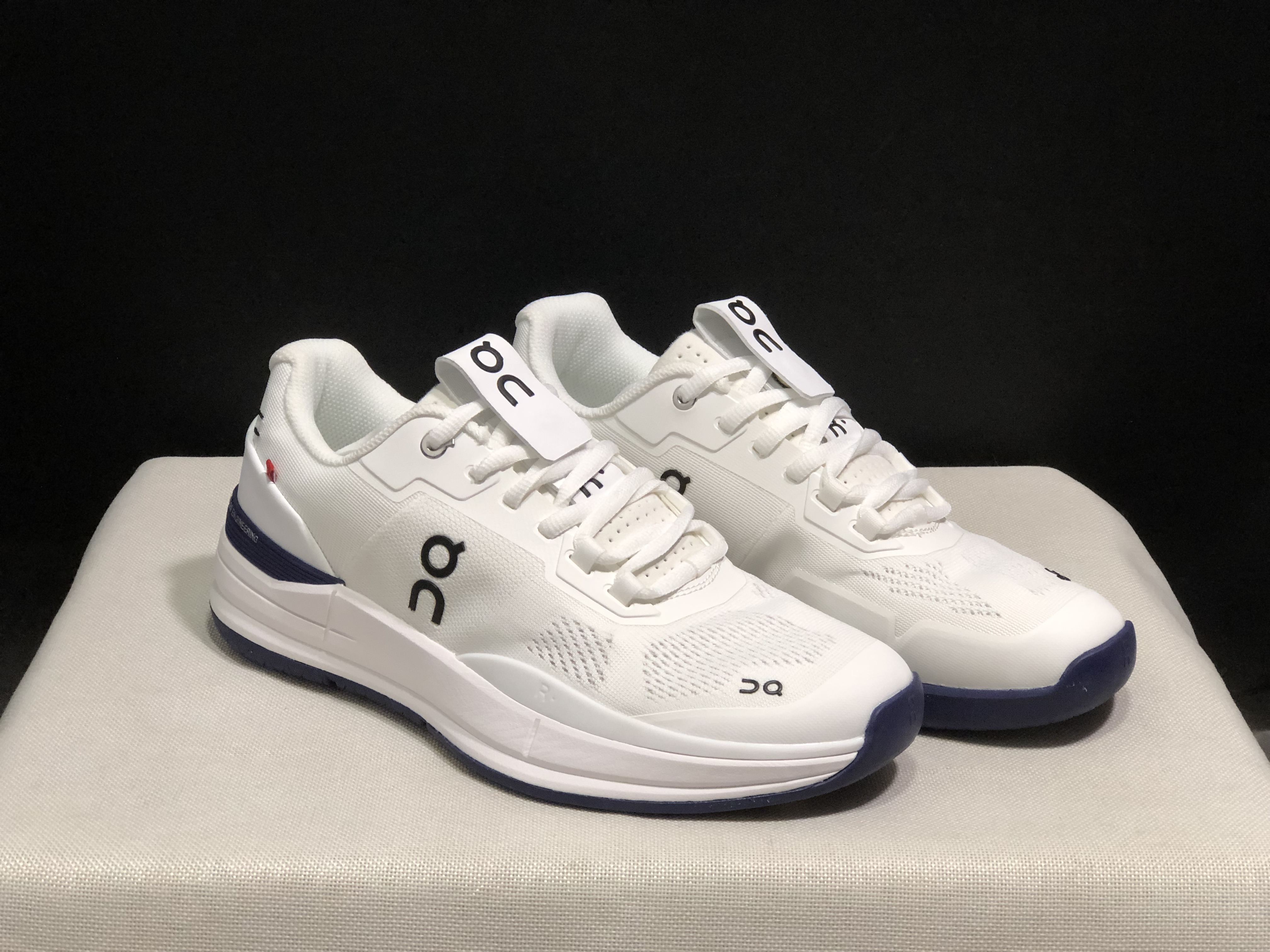 On Running The Roger Rro Durable And Breathable Tennis Shoes White/Dark Purple