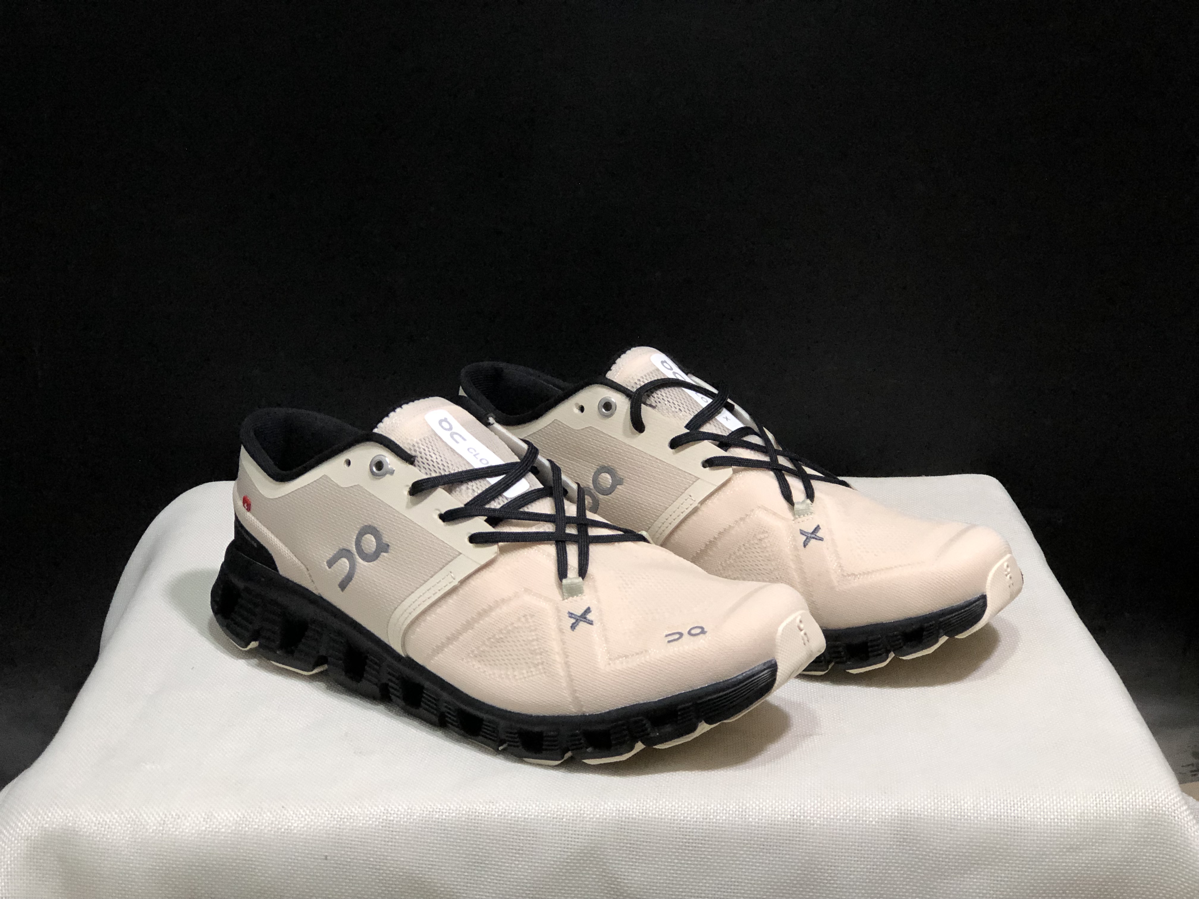 On Running Cloud X3 Shift Multi-Functional Running Shoes Yellow Tan