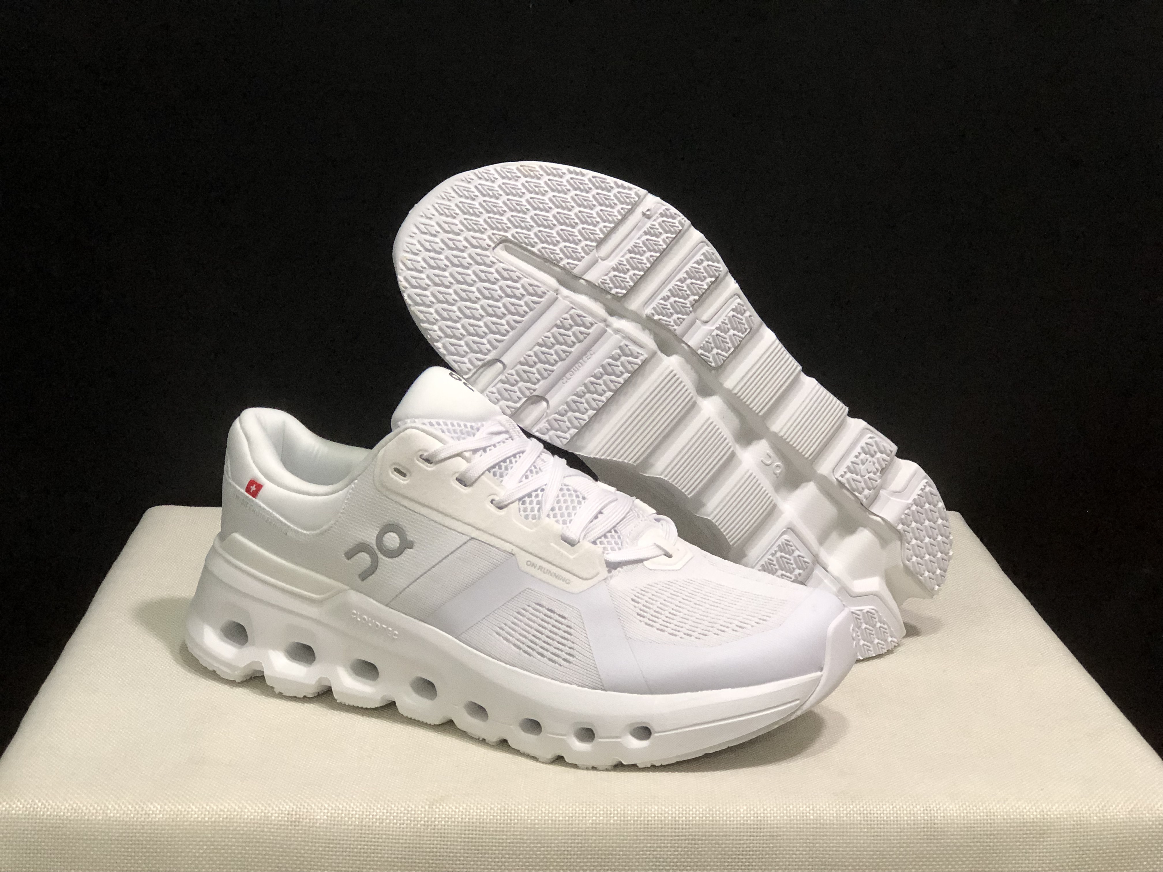 On Running Cloudrunner 2 Mesh Breathable White Running Shoes