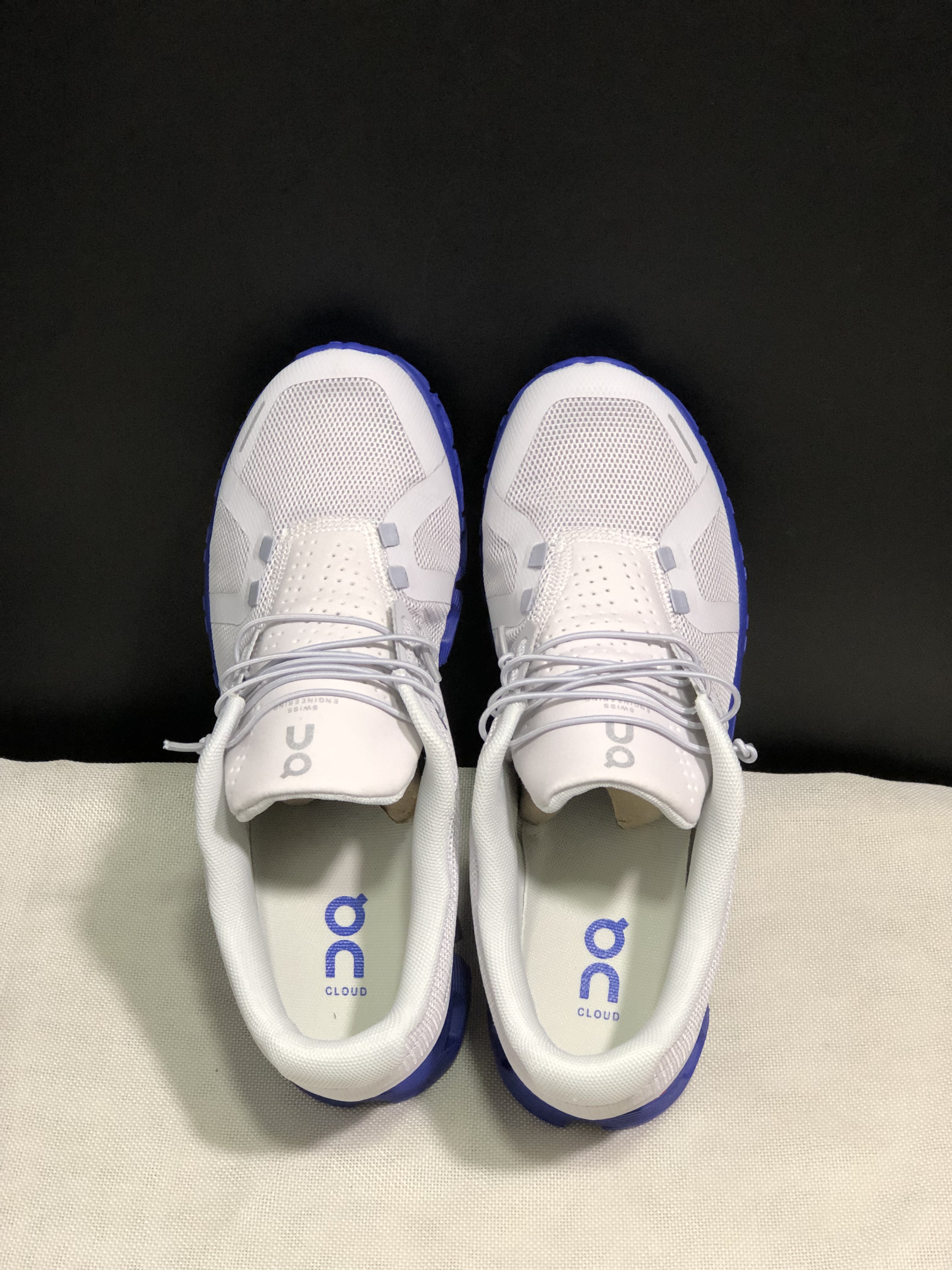 On Running Cloud 5 Lightweight Running Shoes Misty White/Indigo Blue