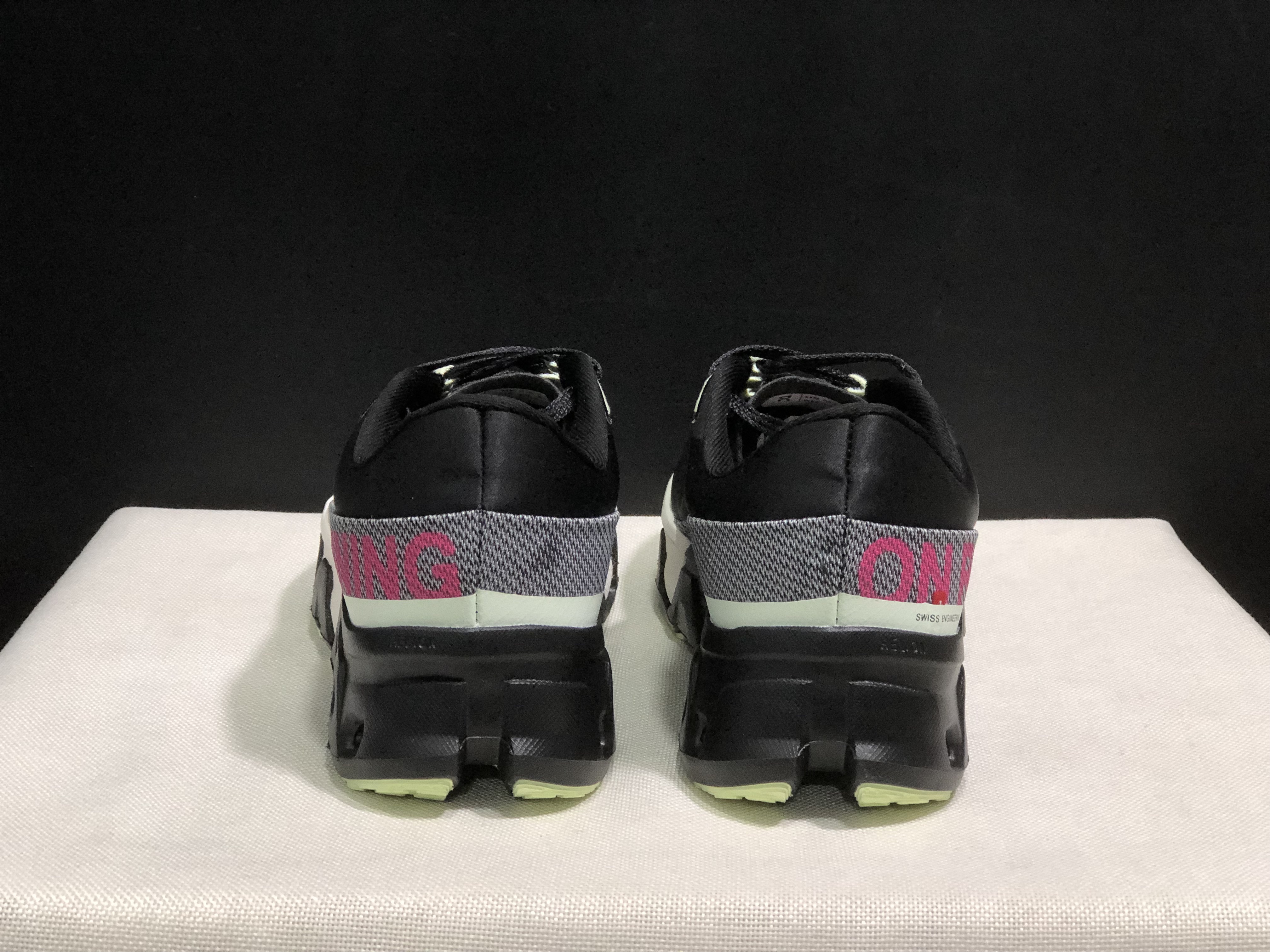 On Running Cloudmonster Hyper Black/White Running Shoes