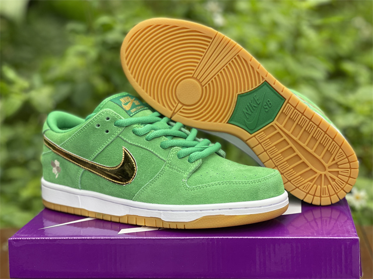 Nike SB Dunk Low Pro St. Patrick's Day 2022 Green Sneakers