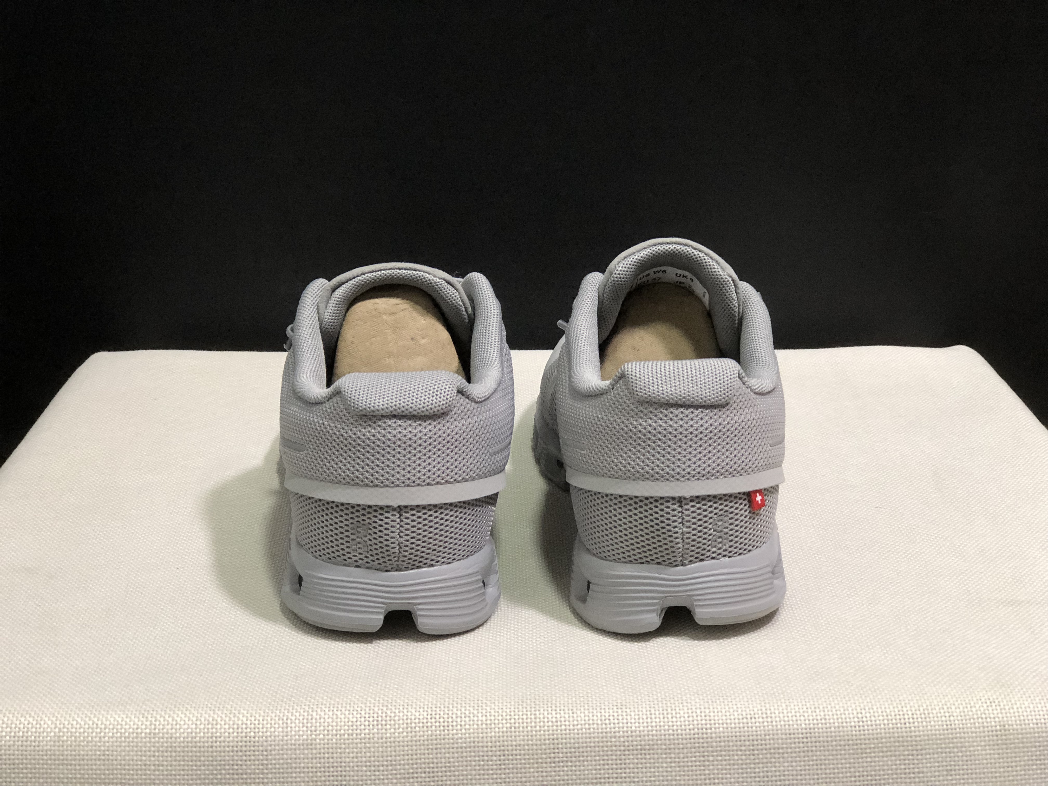 On Running Cloud 5 Lightweight Running Shoes Foggy Ash