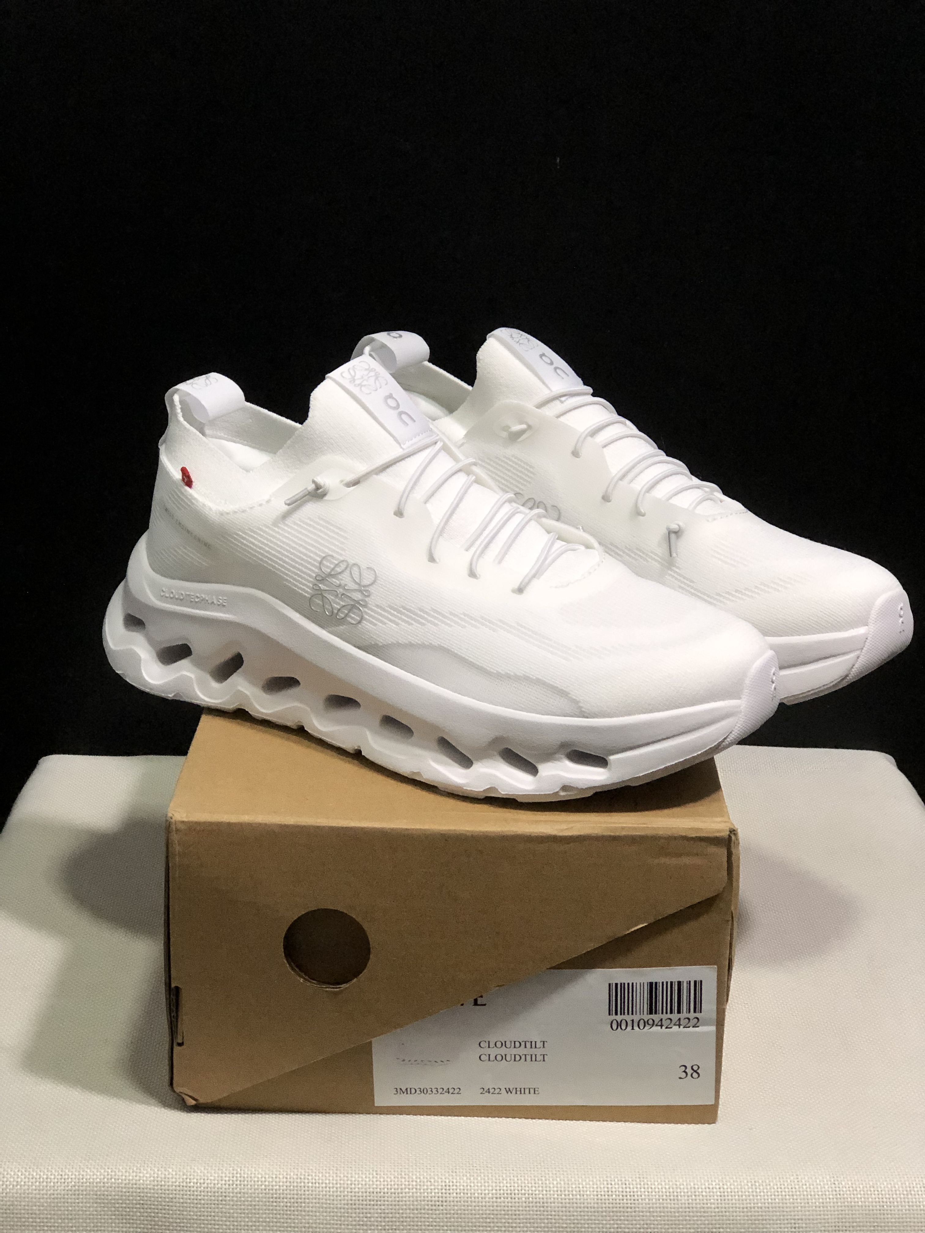 LOEWE x On Running Cloudtilt Running Shoes Co-Signed Edition All White