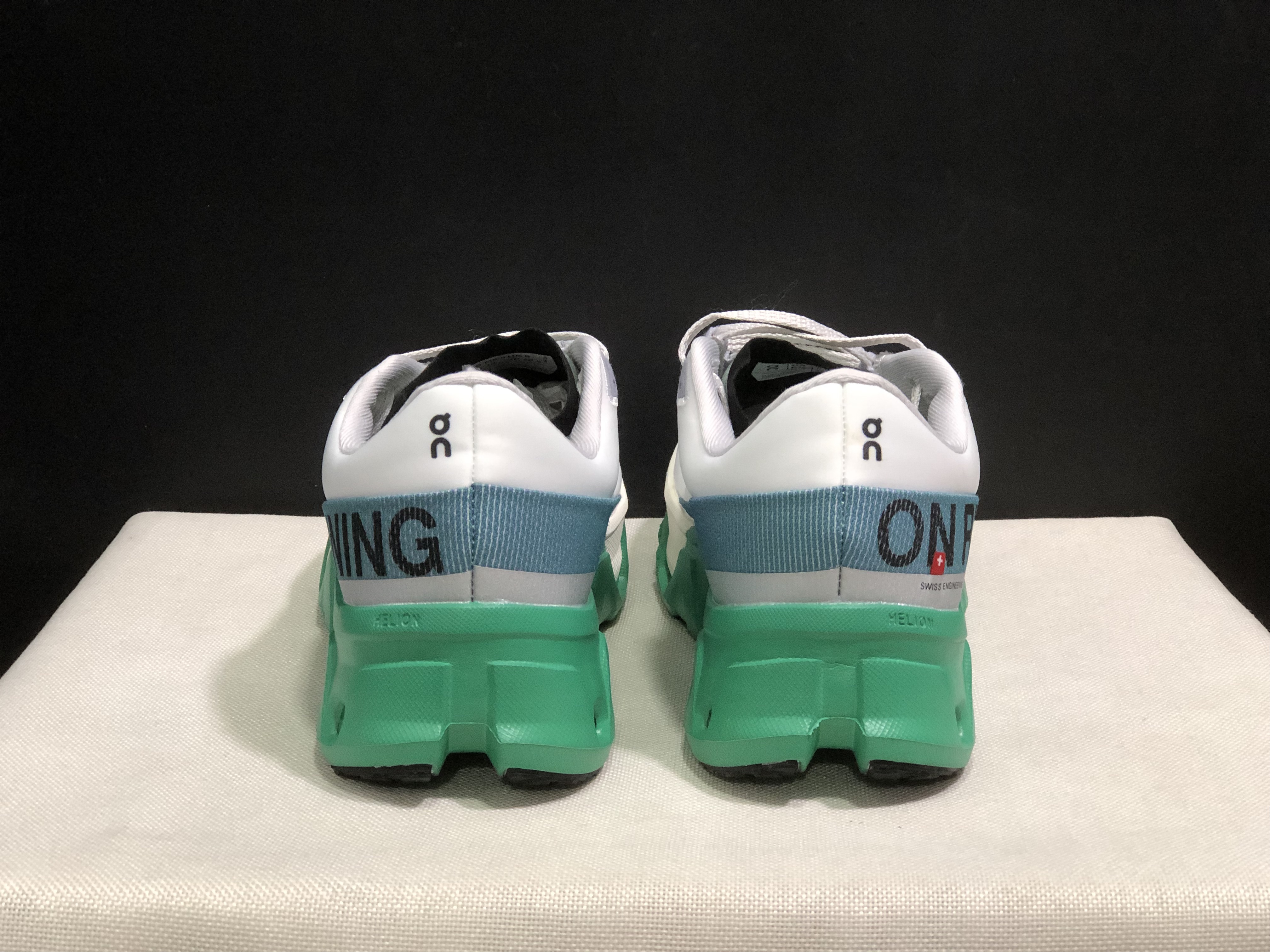 On Running Cloudmonster Hyper Running Shoes White/Green