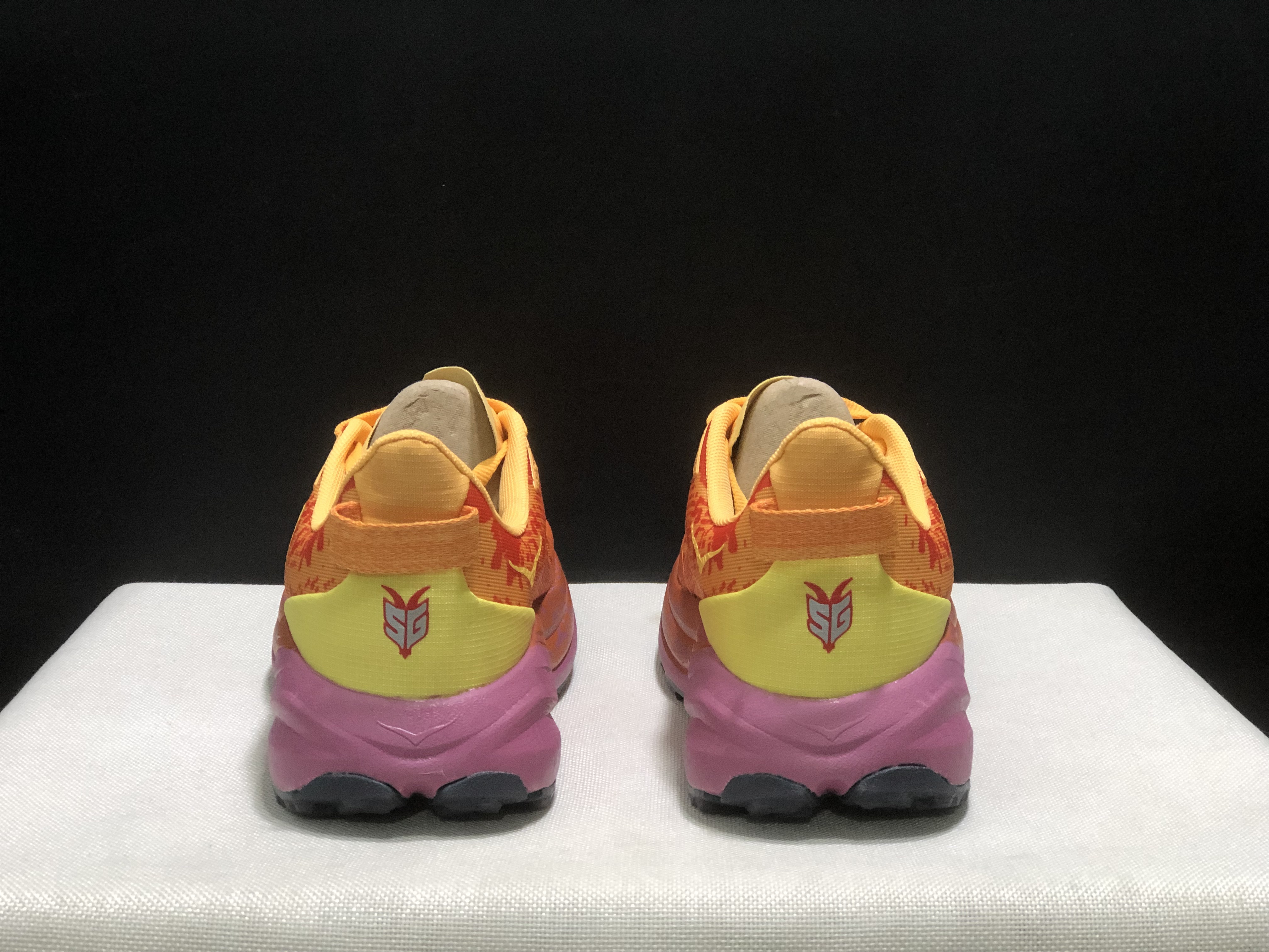 Hoka One One Speedgoat 6 Orange Trail Running Shoes Sneakers