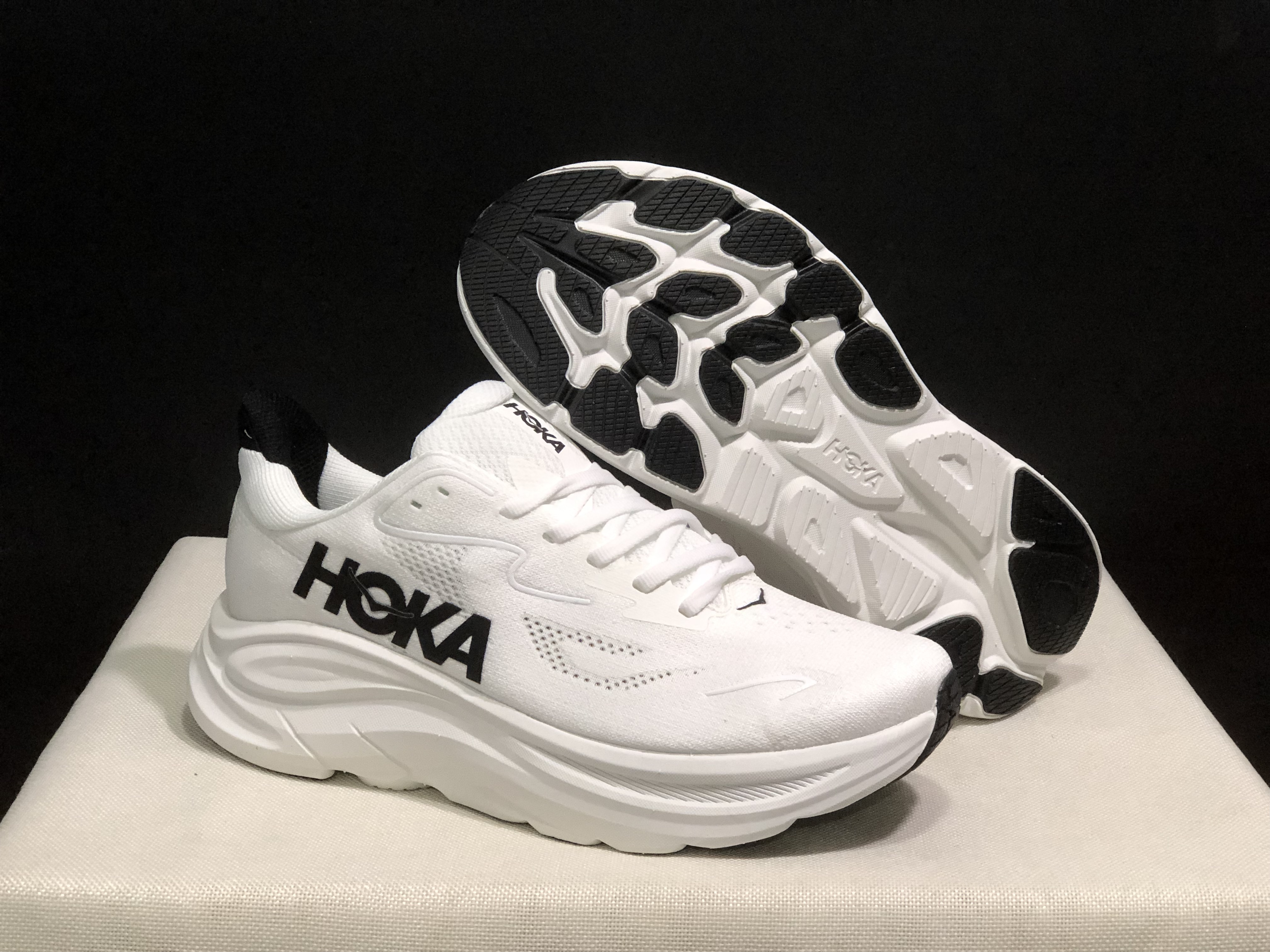 Hoka One One Clifton 10 Fashion Shoes Sneakers White