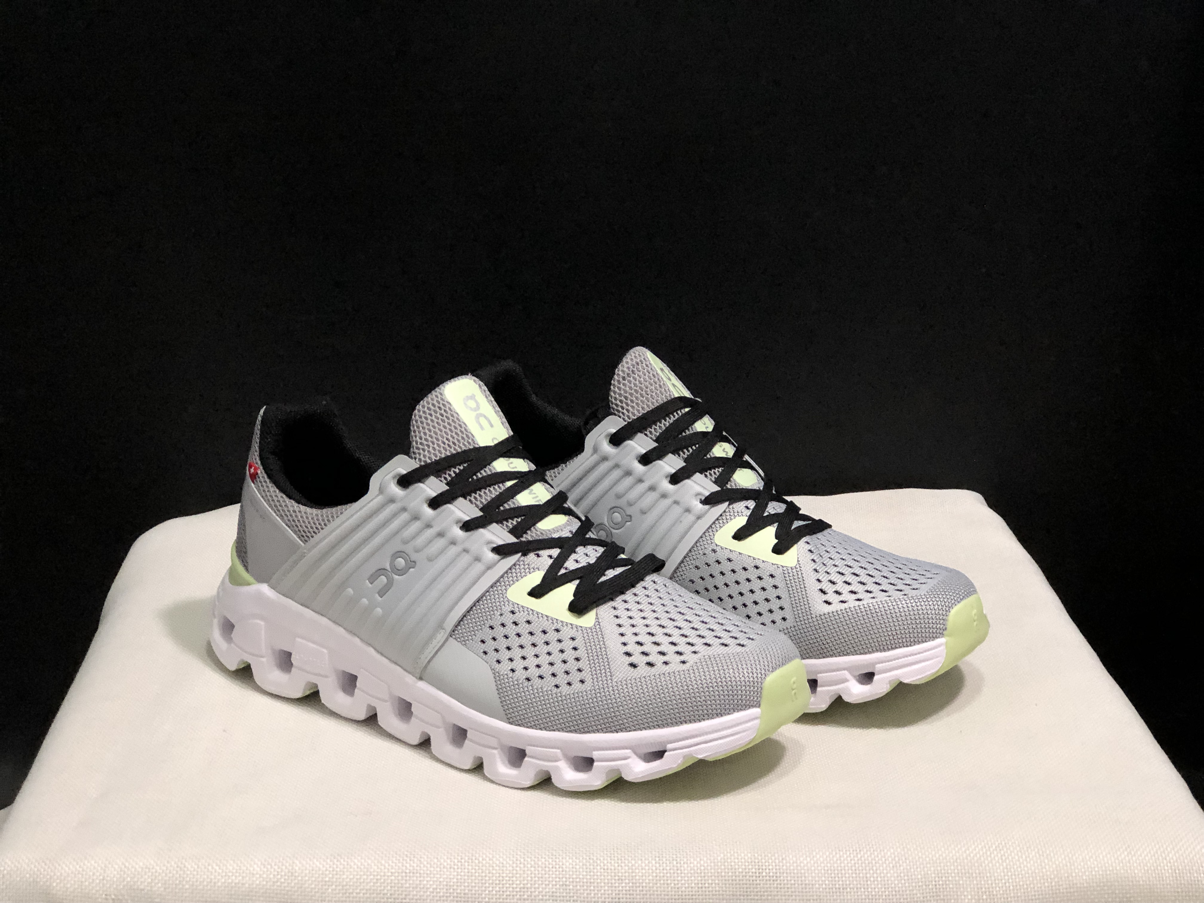 On Running Cloudswift Cushioning Running Shoes Grey/White