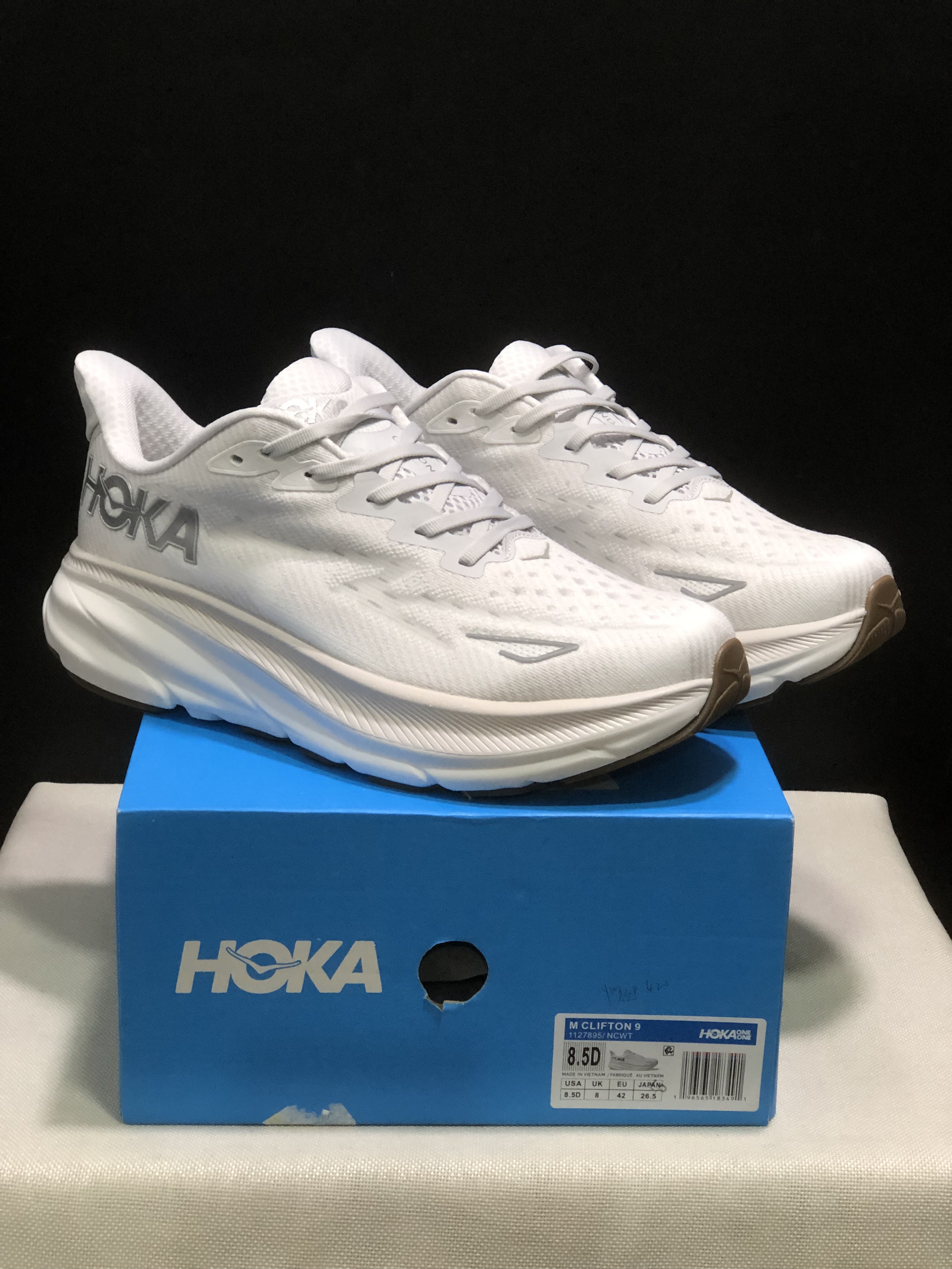 Hoka One One Clifton 9 Running Shoes White Athletic Shoes Sneakers
