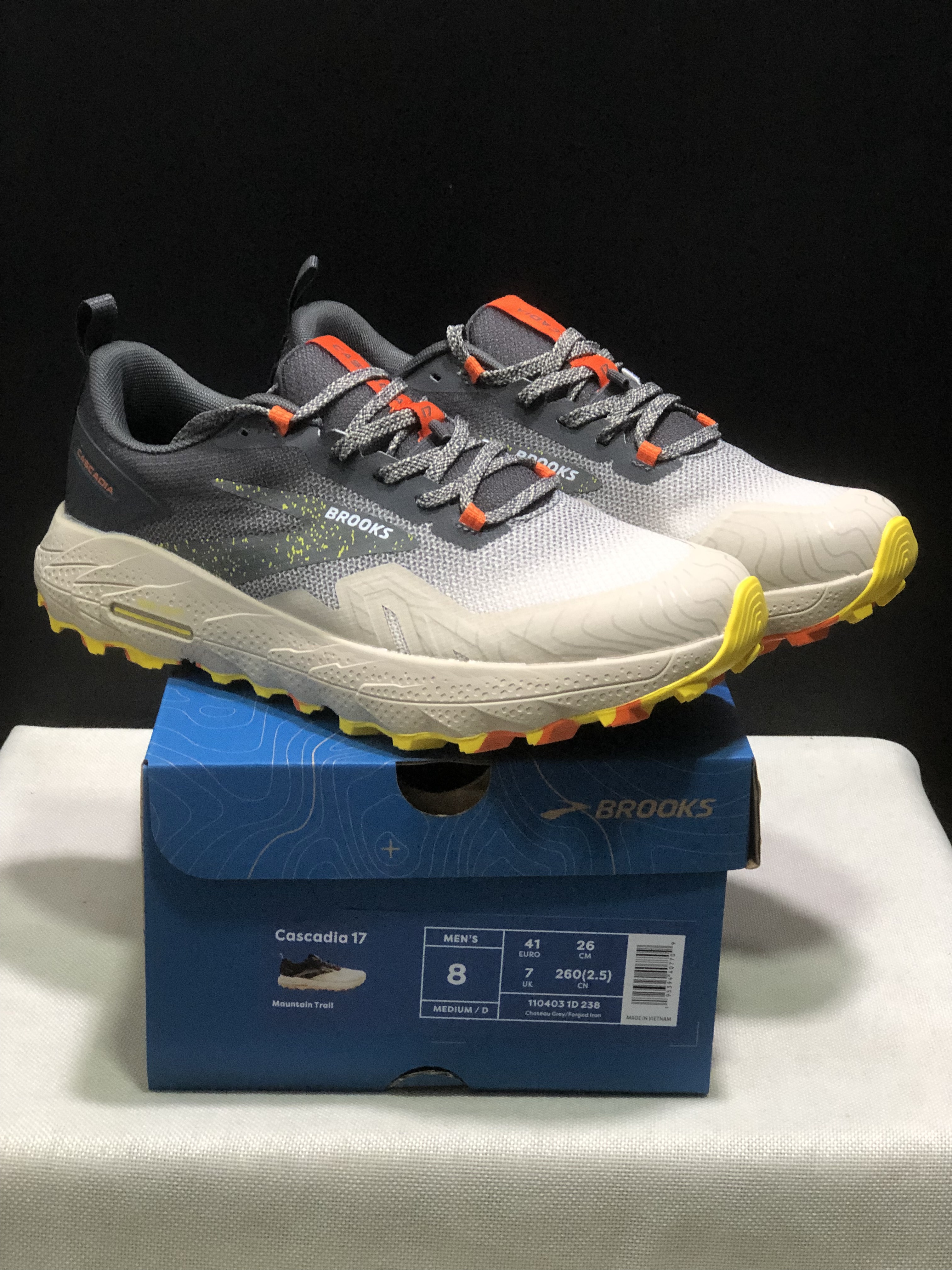 Brooks Cascadia 17 Trail Running Shoes Chateau Grey/Forged Iron