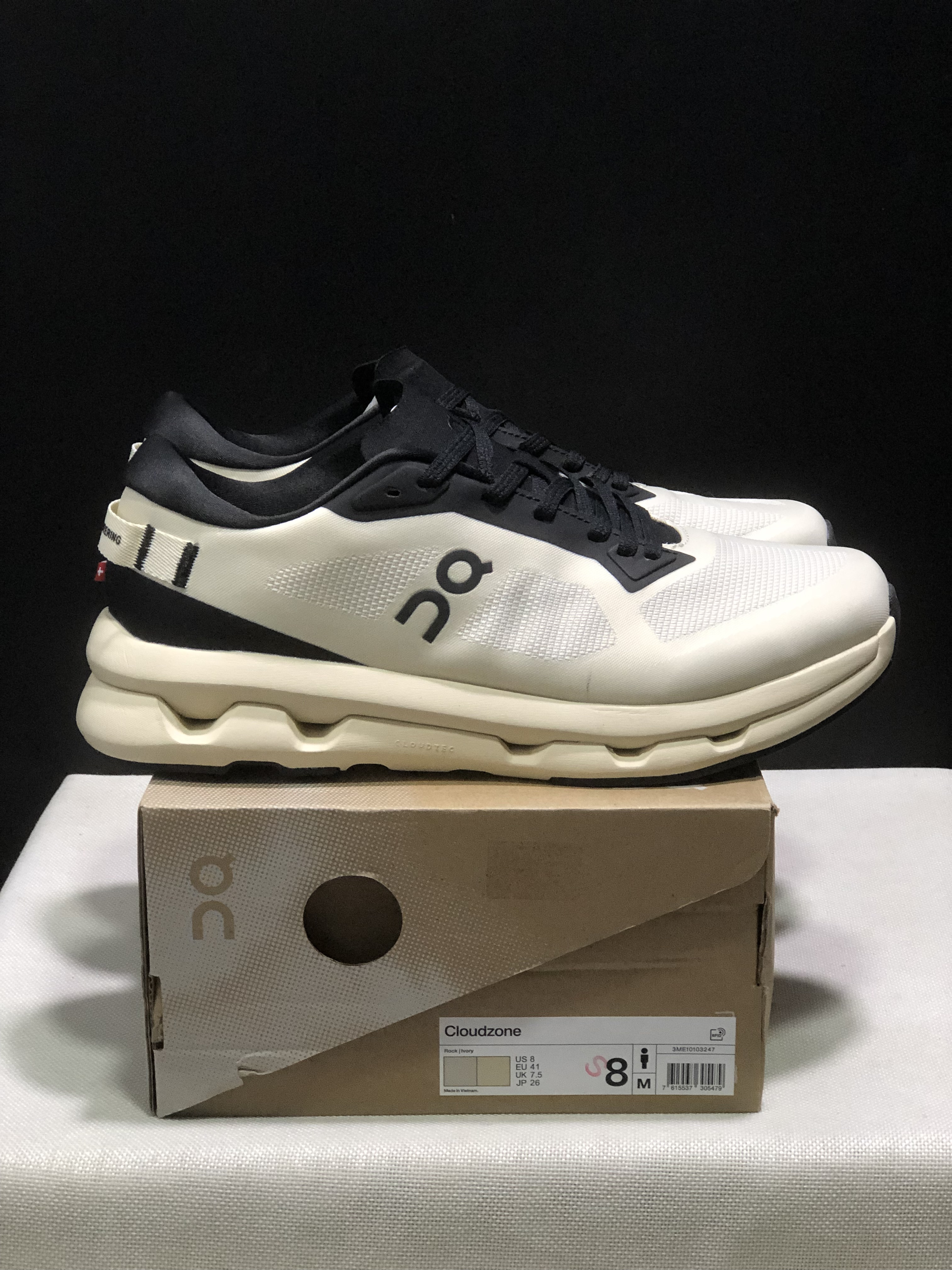 On Running Cloudzone Casual Running Shoes Milky White/Black