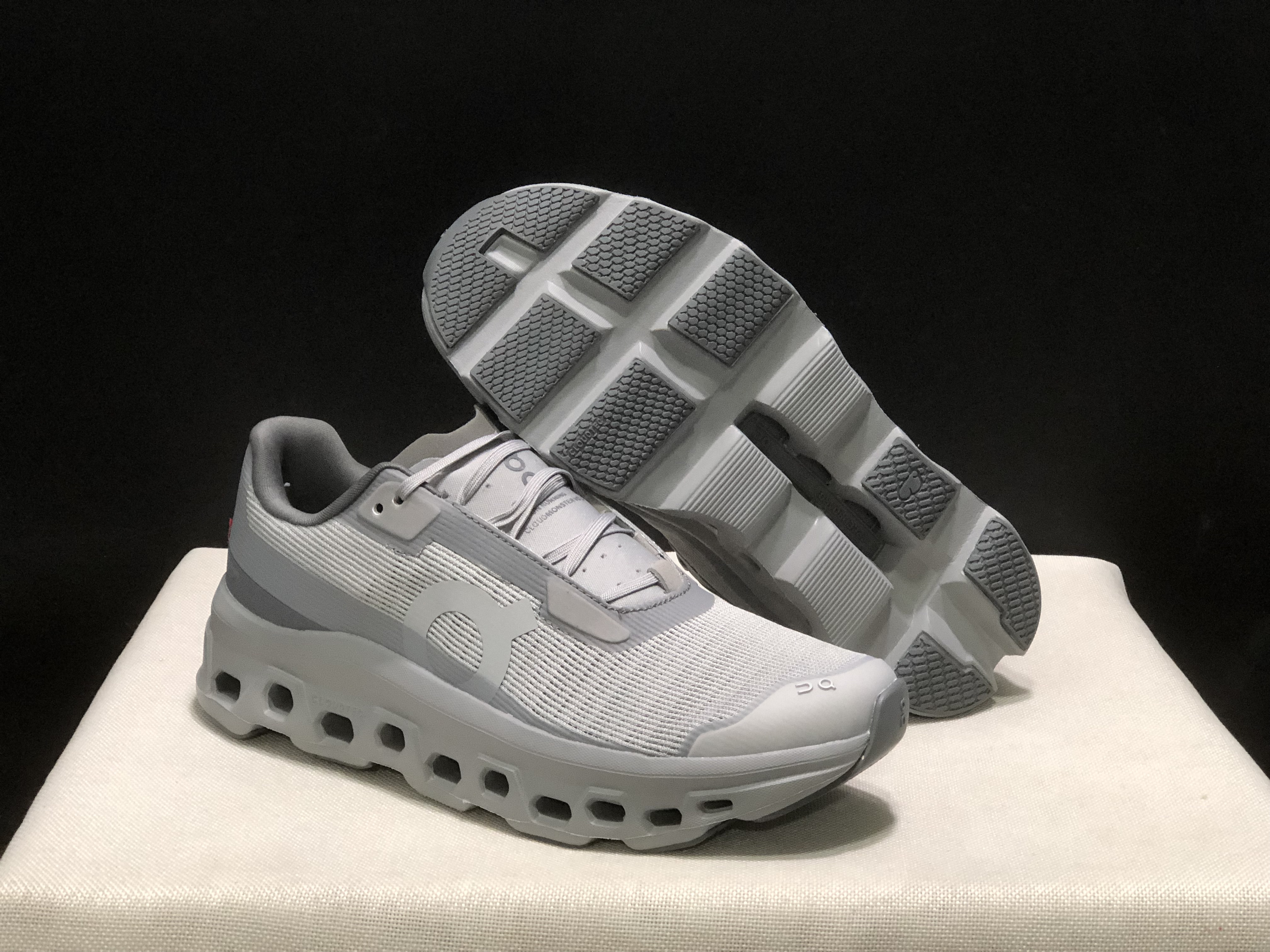 On Running Cloudmonster Void 1 M Casual Running Shoes Light Grey