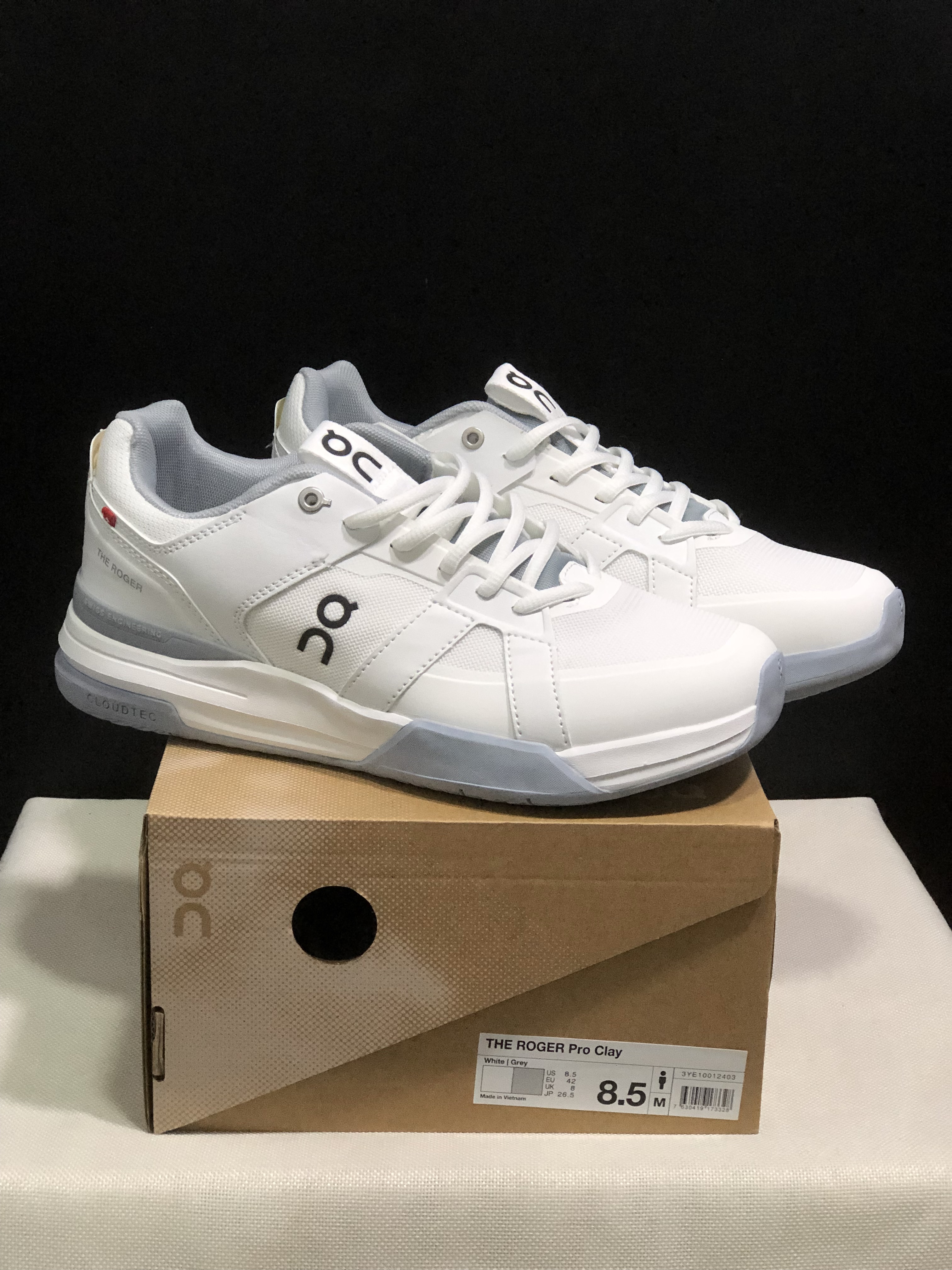On Running The Roger Clubhouse Pro Anti-Slip Sports Shoes White/Light Grey