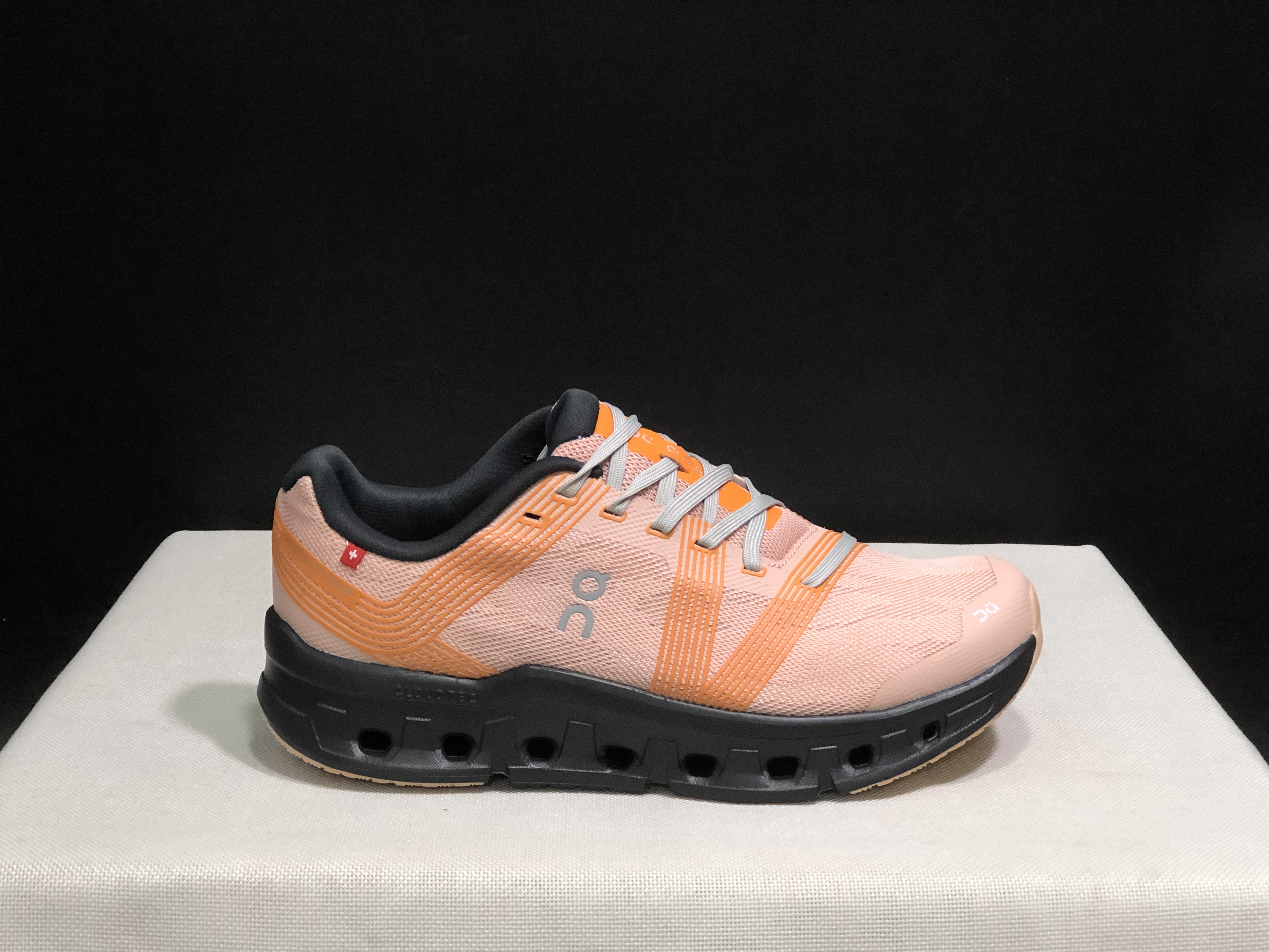 On Running Cloudgo Comfortable And Lightweight Running Shoes Rose/Magnet