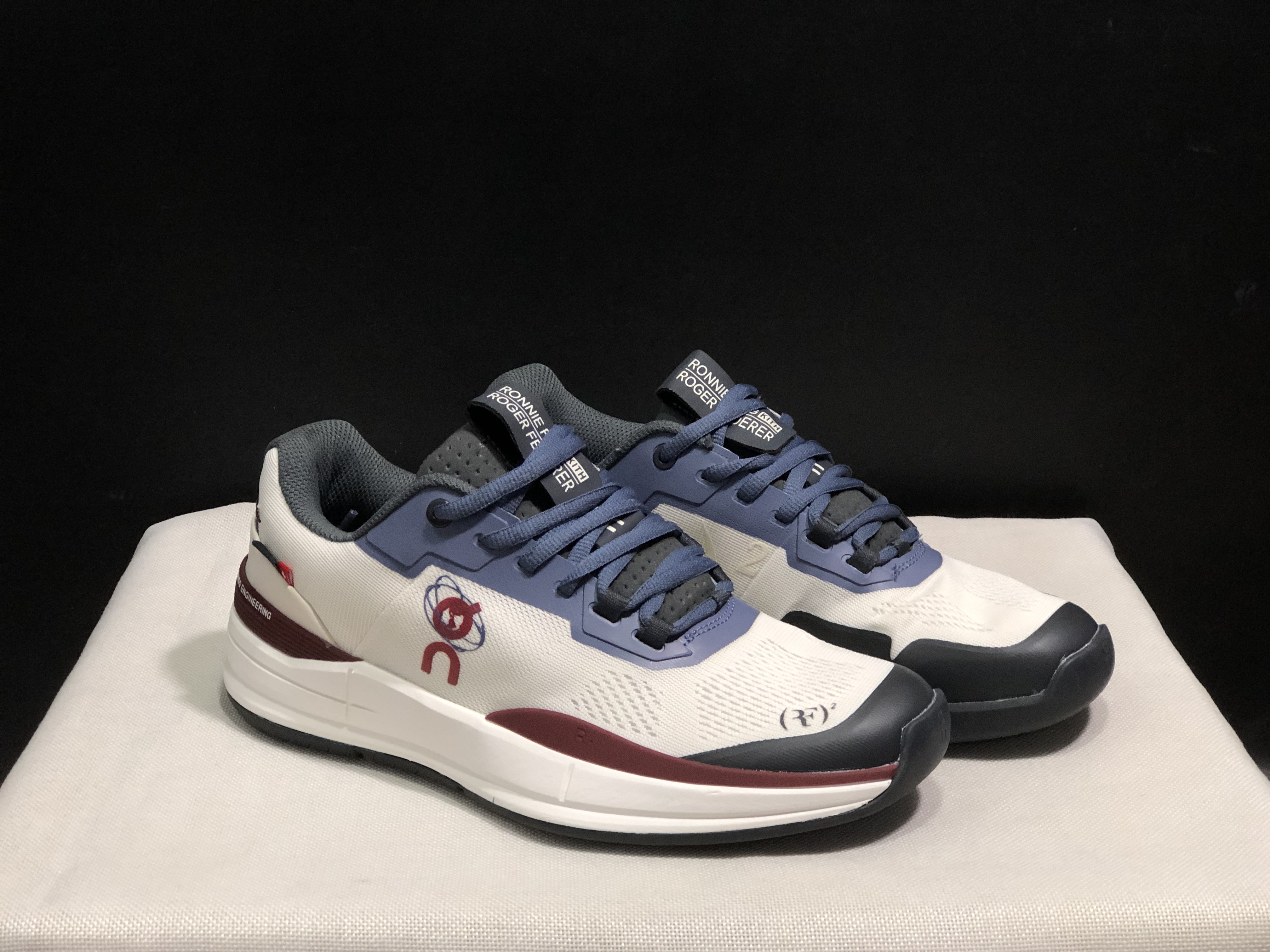 On Running The Roger Rro Durable And Breathable Tennis Shoes Beige/Dark Grey