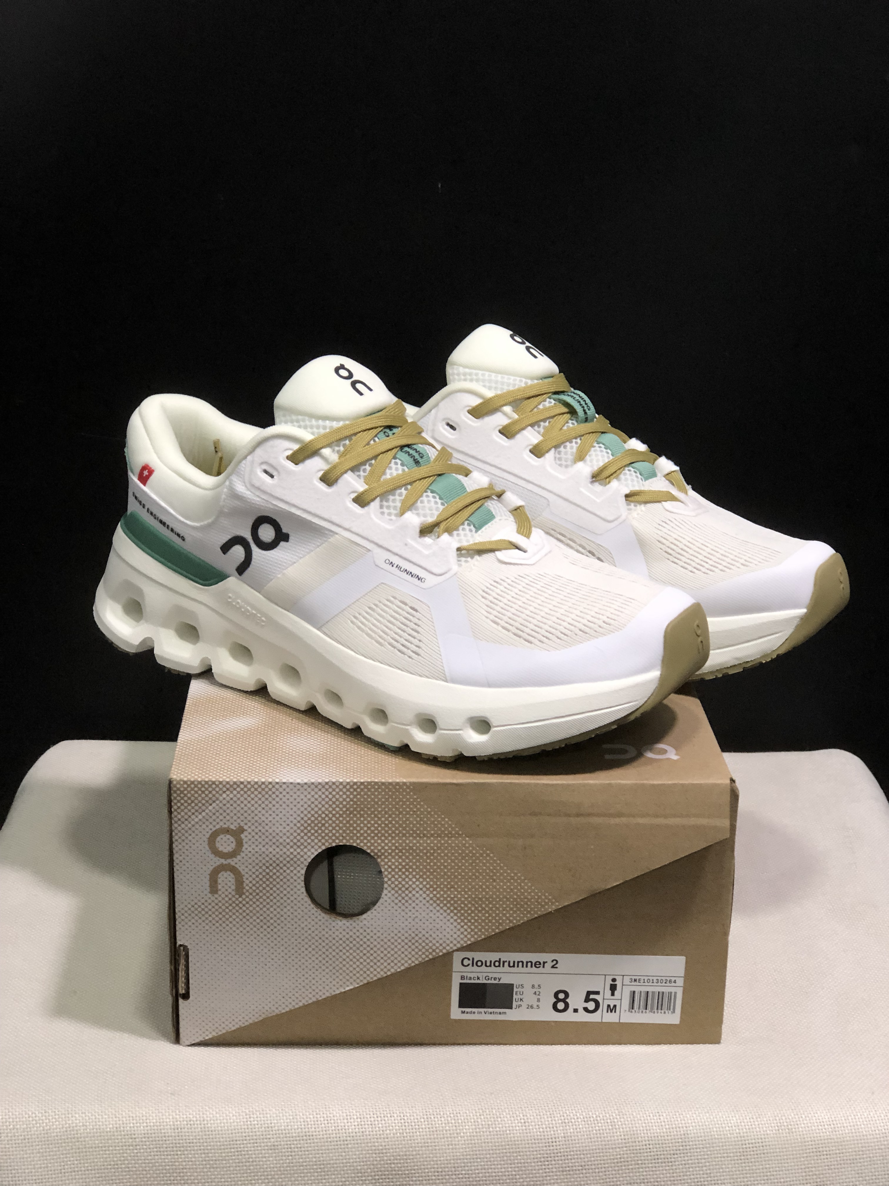 On Running Cloudrunner 2 Mesh Breathable Beige Running Shoes