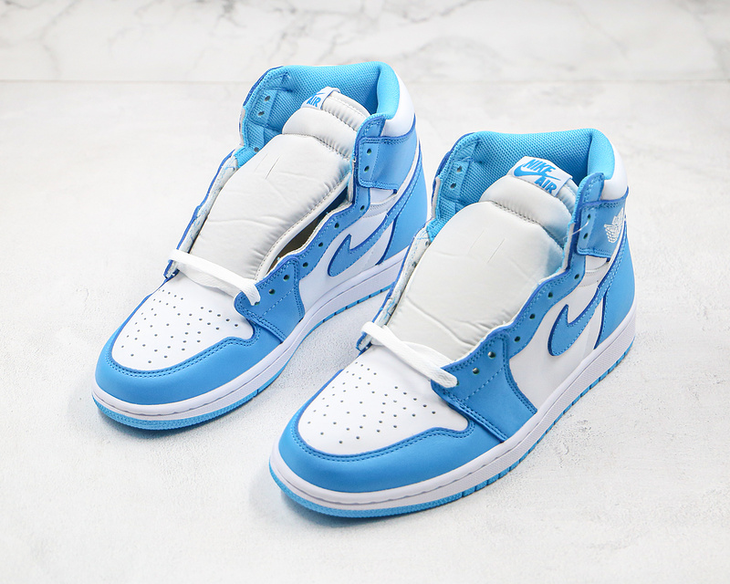 Nike Air Jordan 1 Retro High OG UNC 2015 Blue White Sneakers