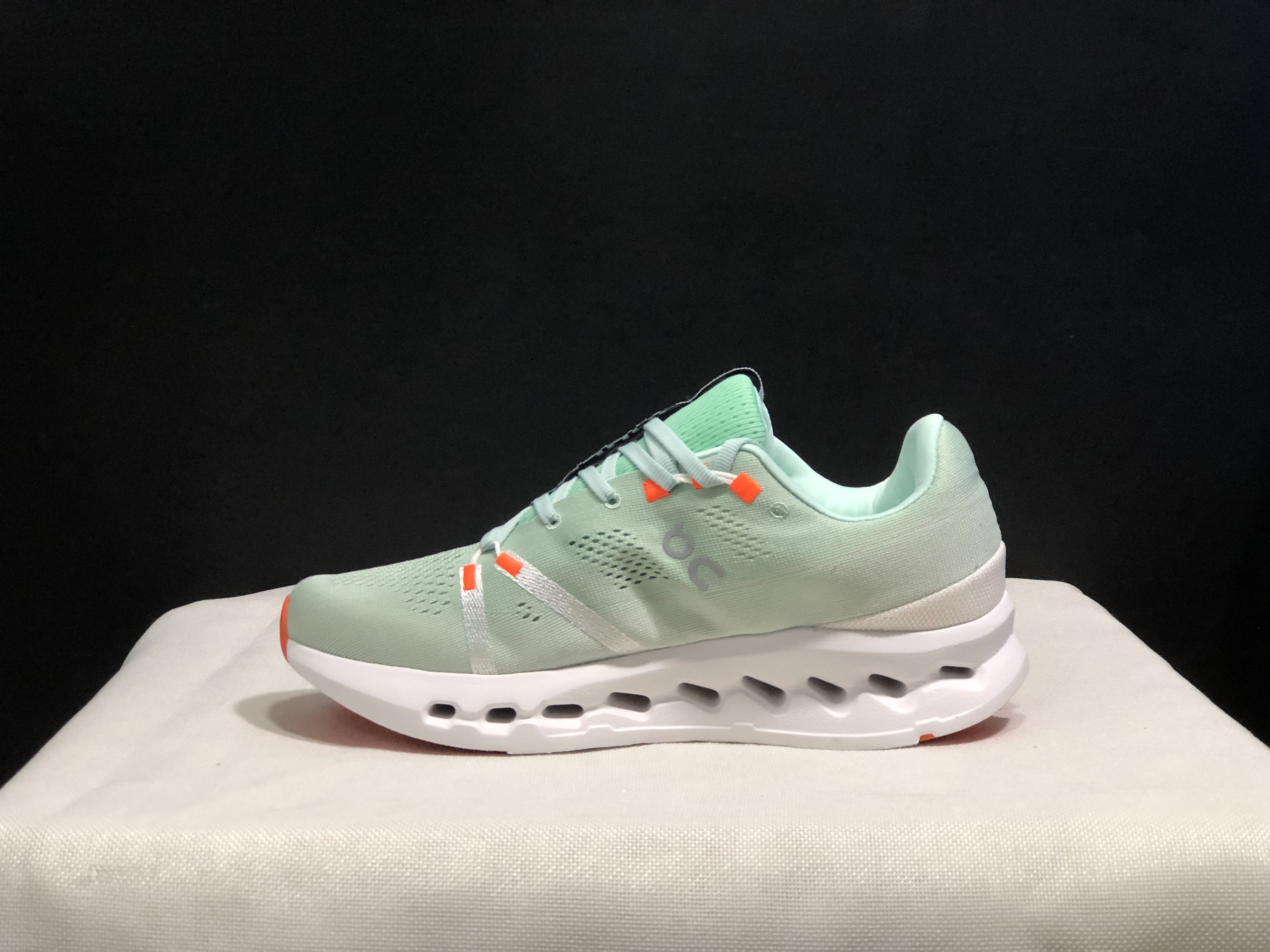 On Running Cloudsurfer Training Anti-Slip Running Shoes Green/White