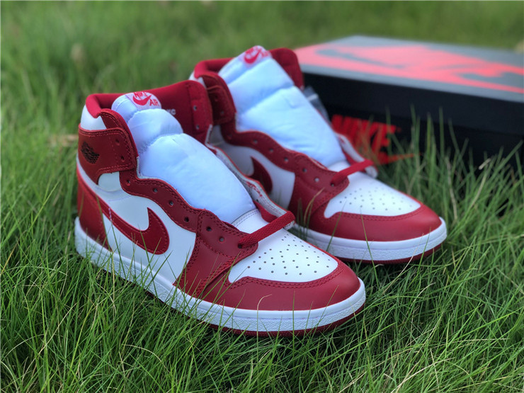 Nike Air Jordan 1 Retro High New Beginnings White Red Sneakers