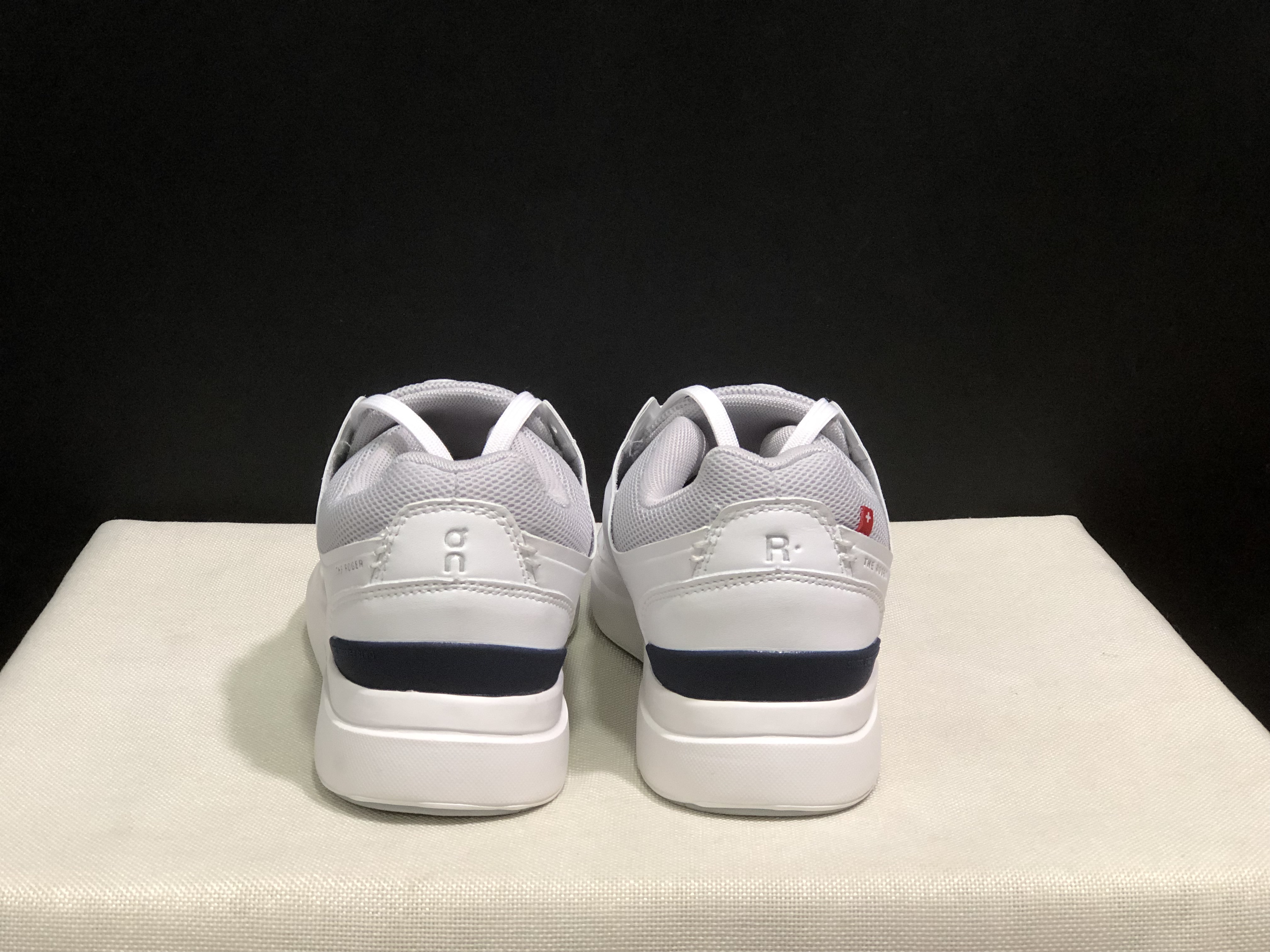 On Running The Roger Spin Board Shoes White/Light Grey