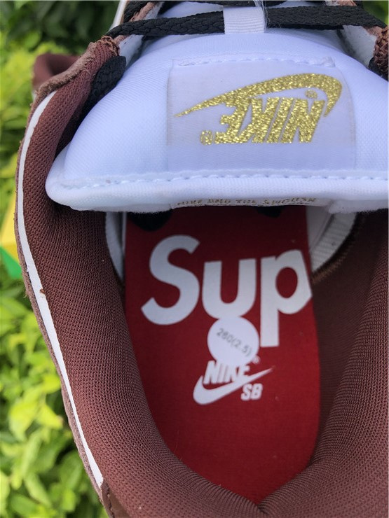 Nike Supreme x Dunk OG SB QS Low Barkroot Brown Sneakers