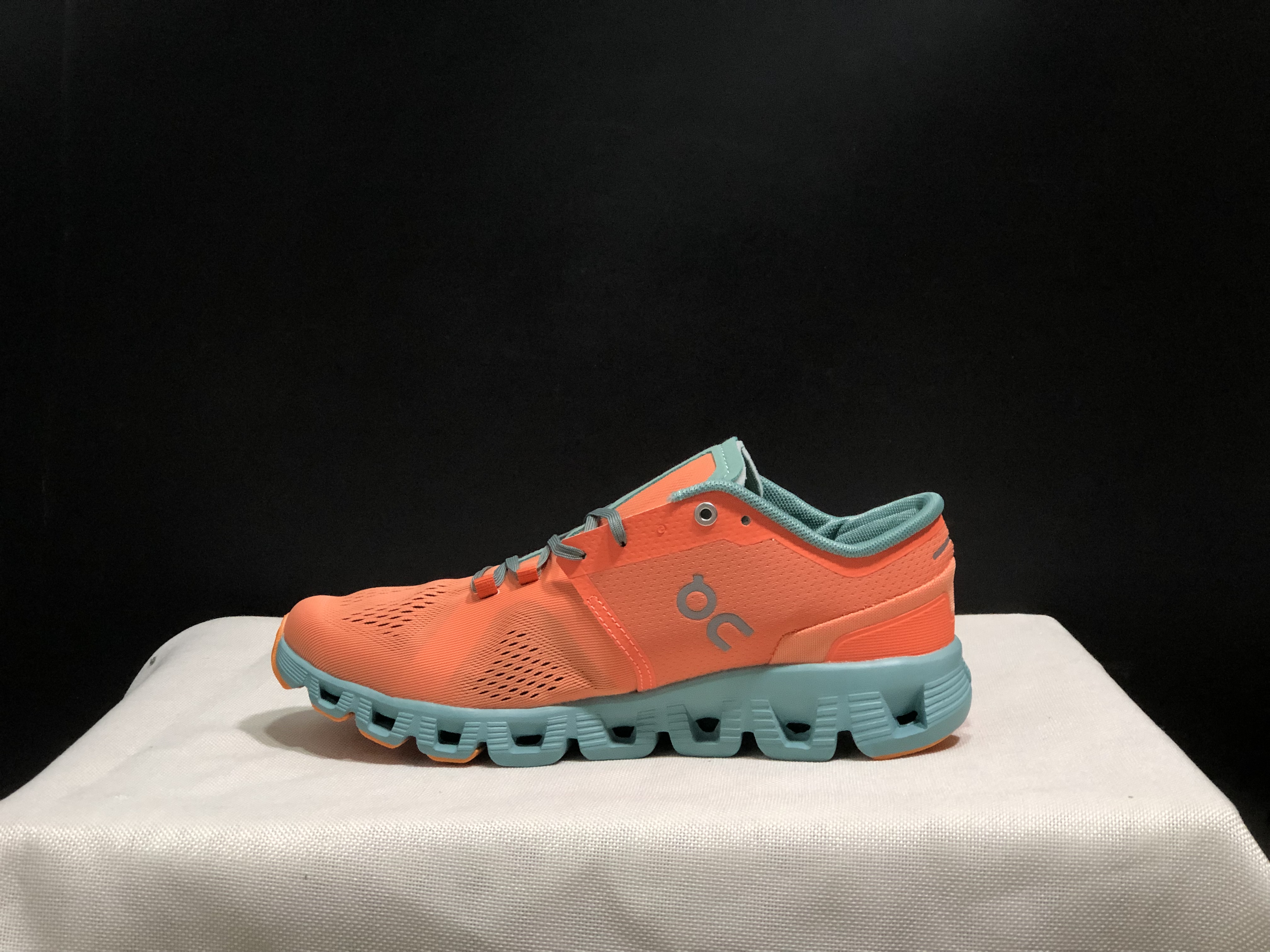 On Running Cloud X Lightweight Running Shoes Sea Green/Orange