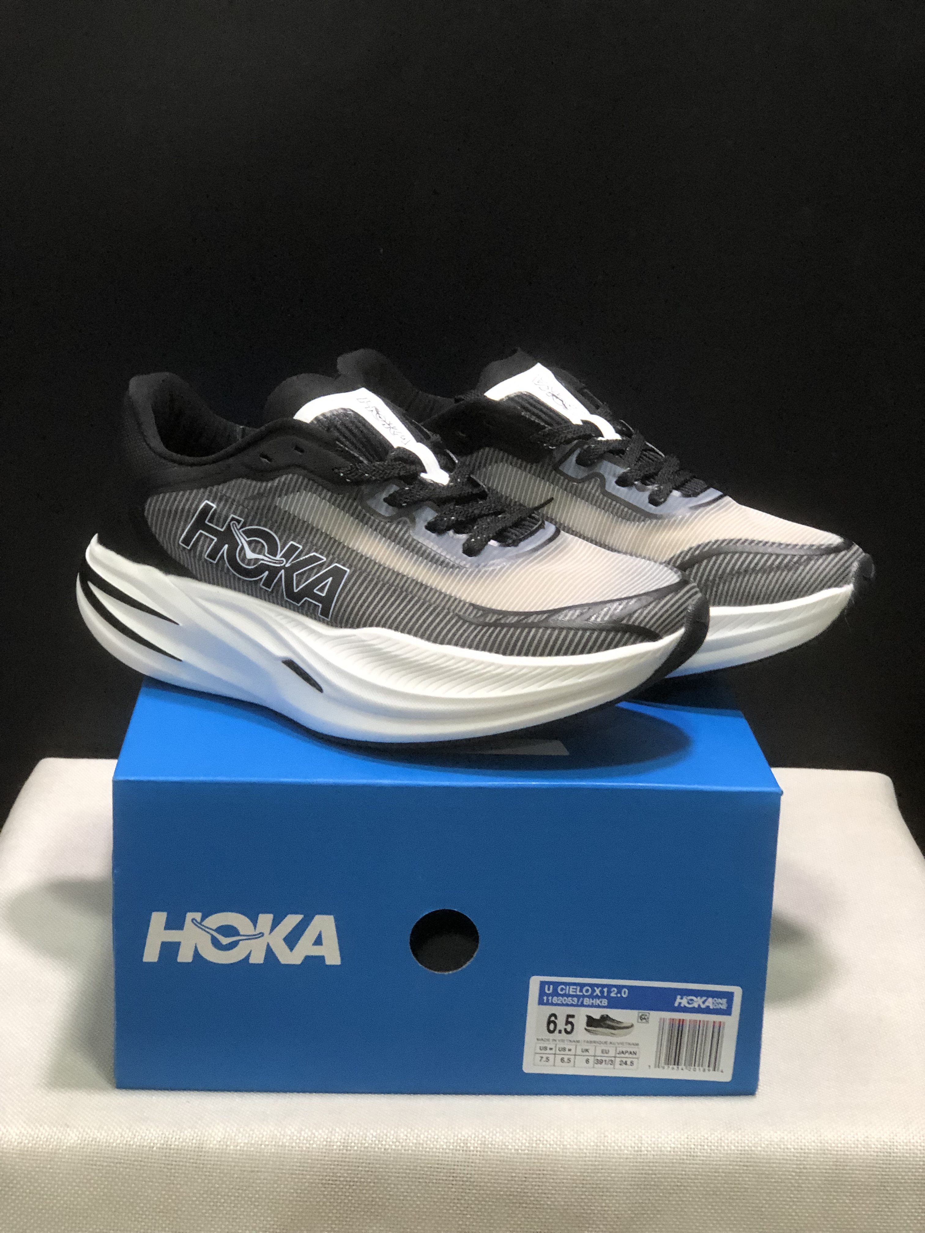 Hoka One One Cielo X1 2.0 Low-top Running Shoes Sneakers White/Black