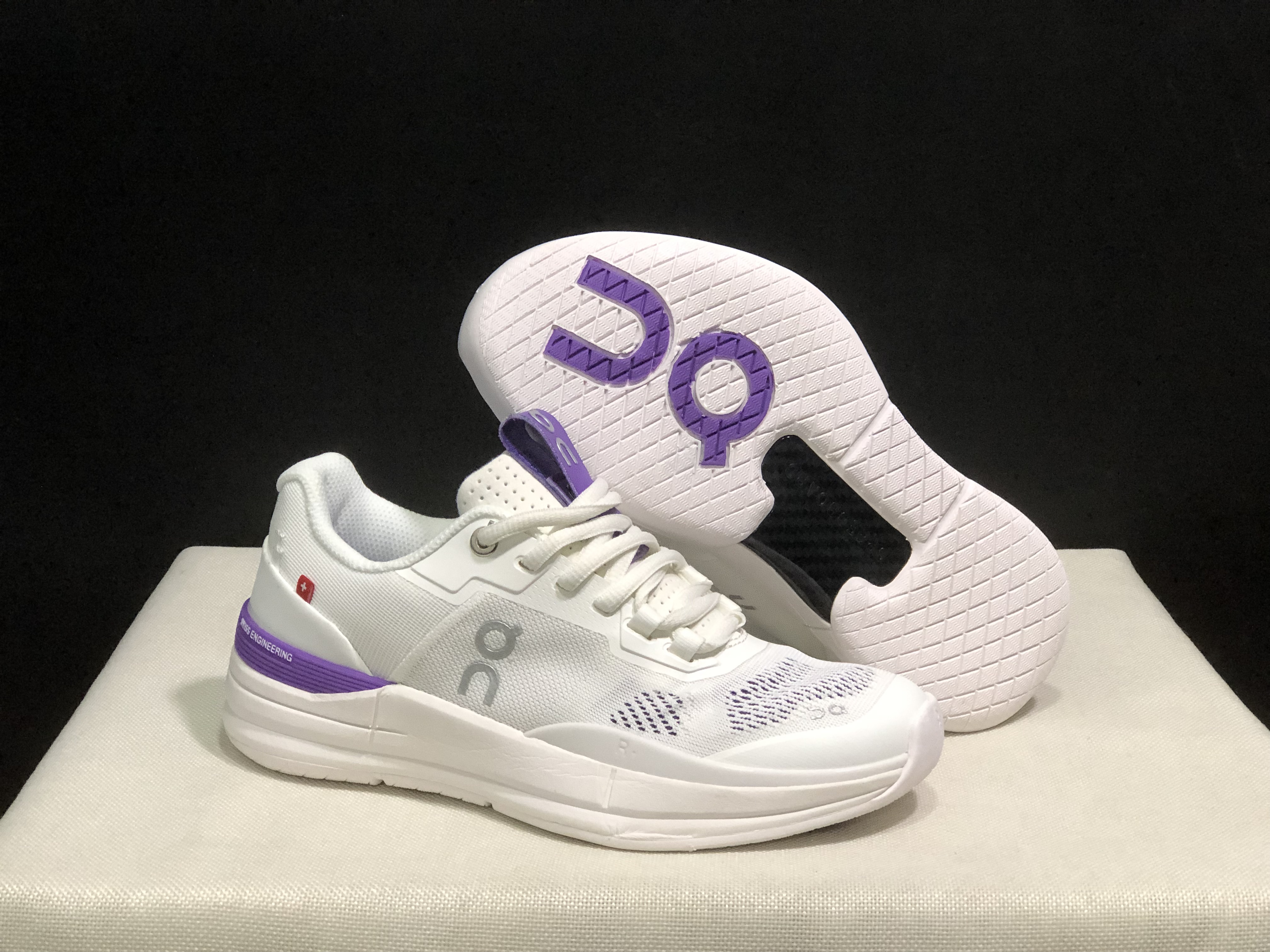 On Running The Roger Rro Durable And Breathable Tennis Shoes White/Purple