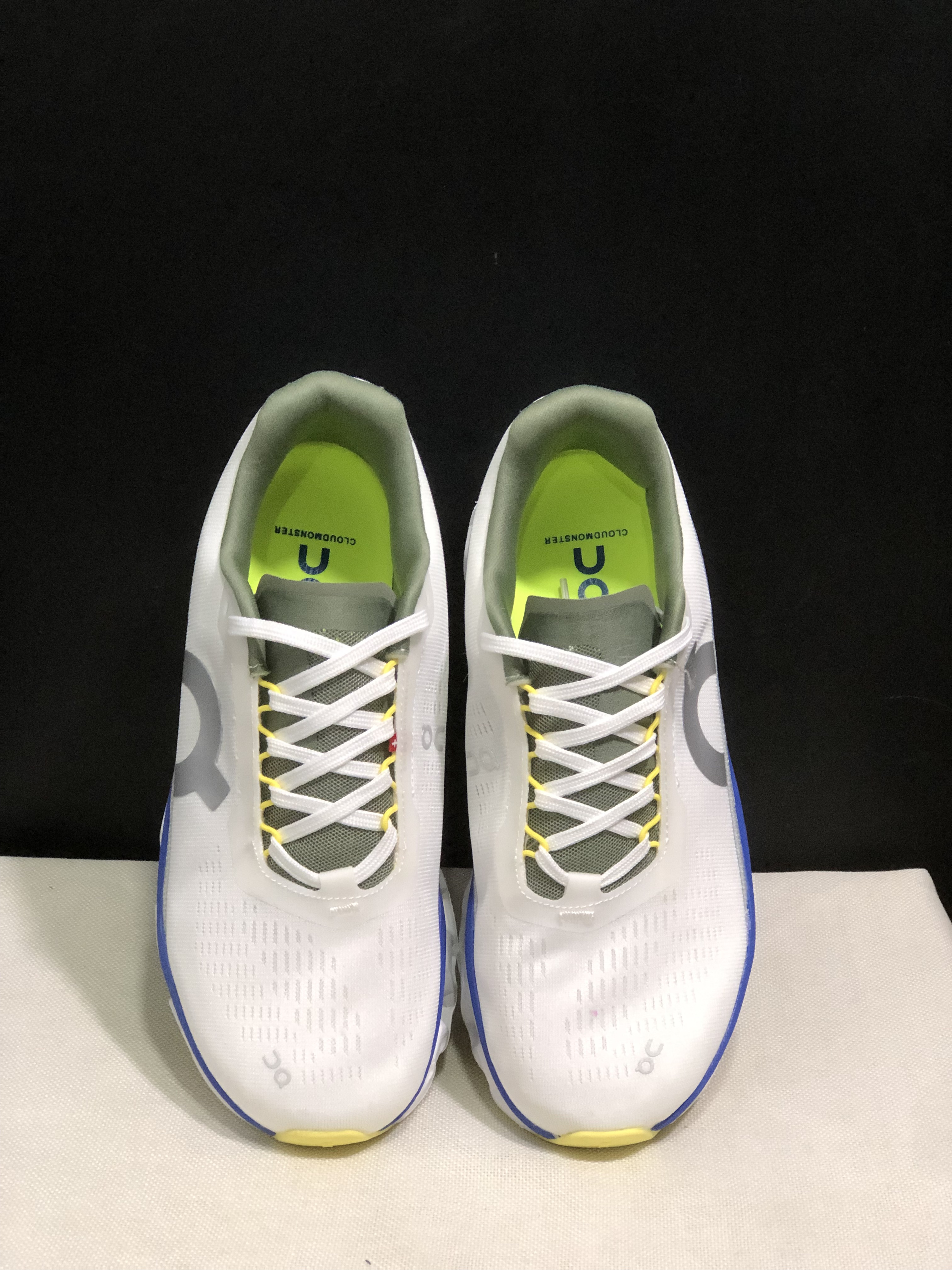 On Running Cloudmonster 2 Shock-Absorbing And Breathable Running Shoes White/Royal