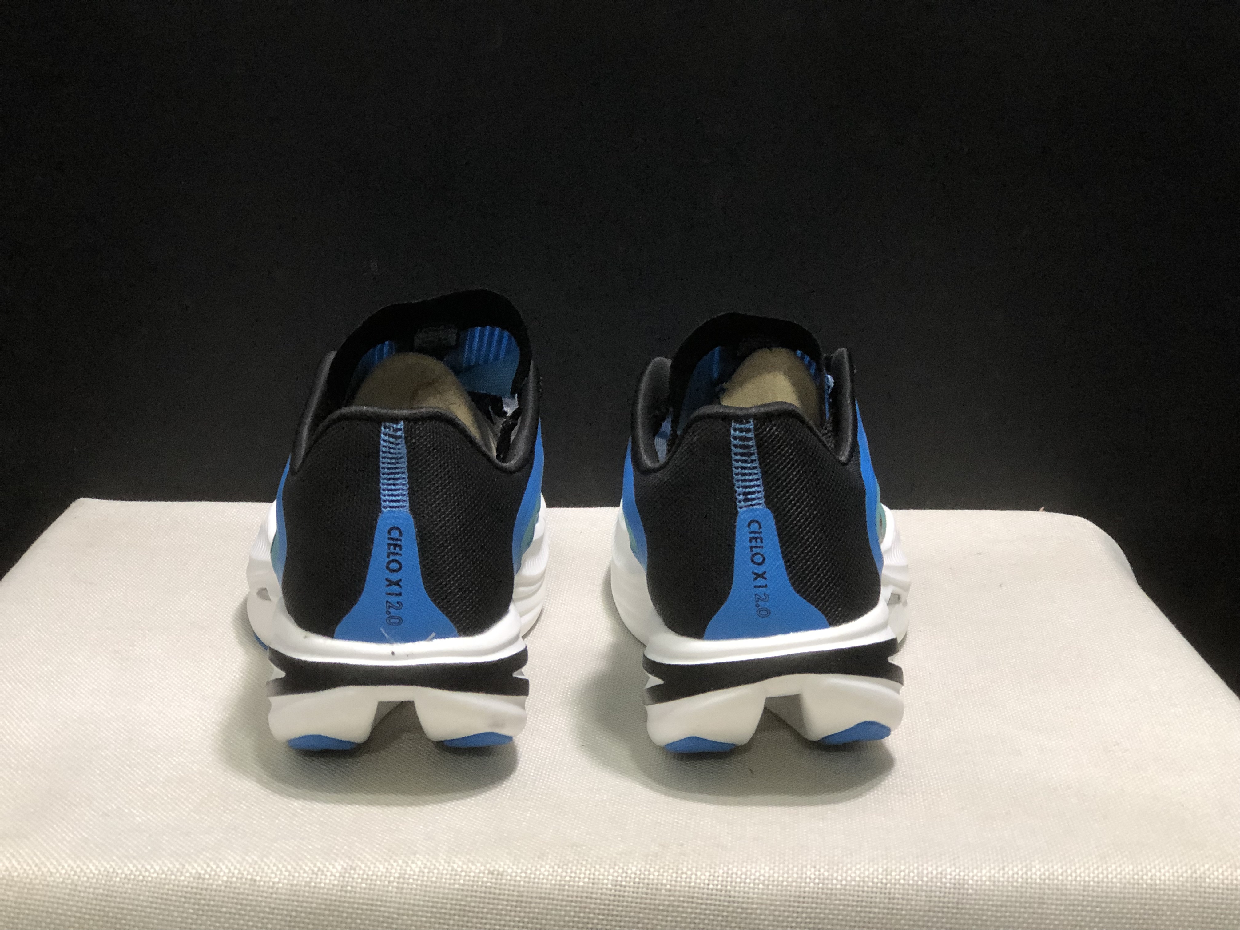 Hoka One One Cielo X1 2.0 Low-top Running Shoes Sneakers Blue