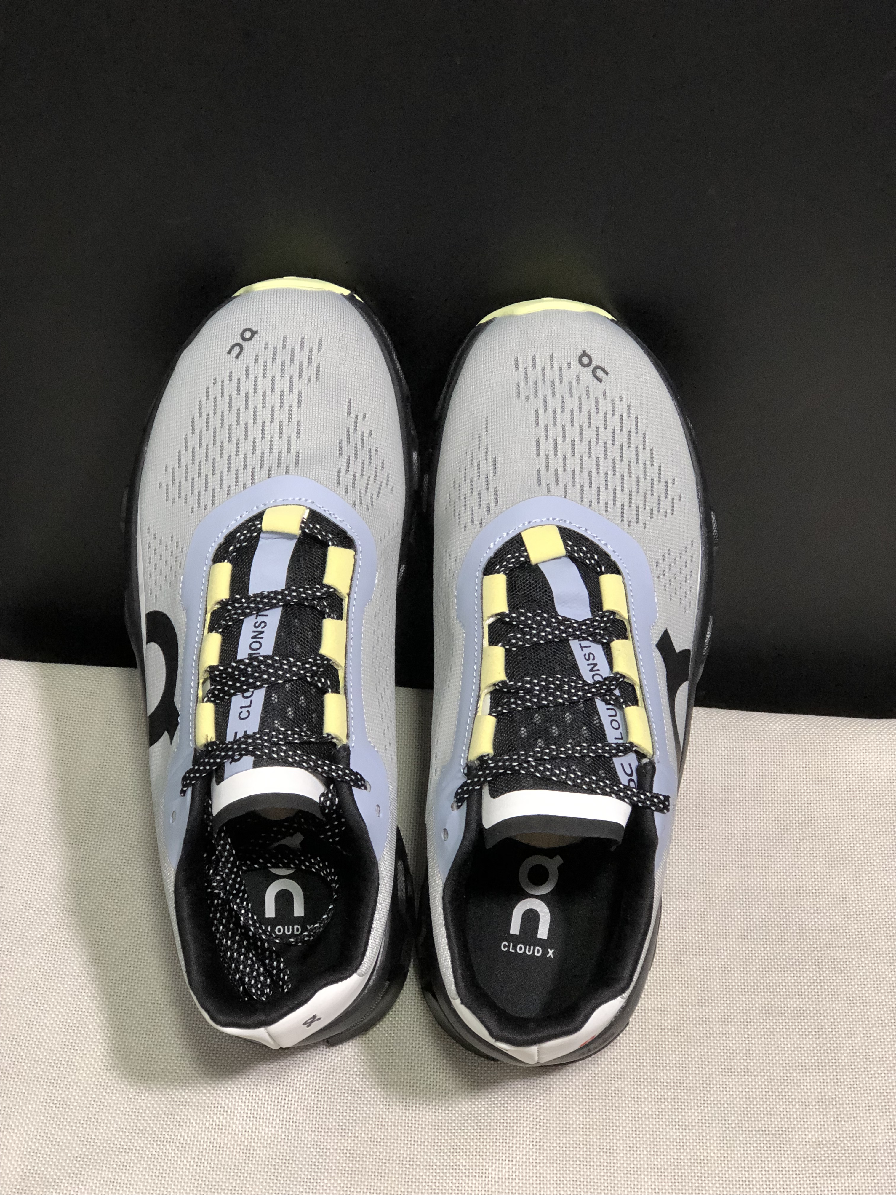 On Running Cloudmonster Anti-Slip Running Shoes Grey/Black