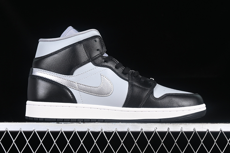 Nike Air Jordan 1 Mid SE Black Light Smoke Grey Sneakers