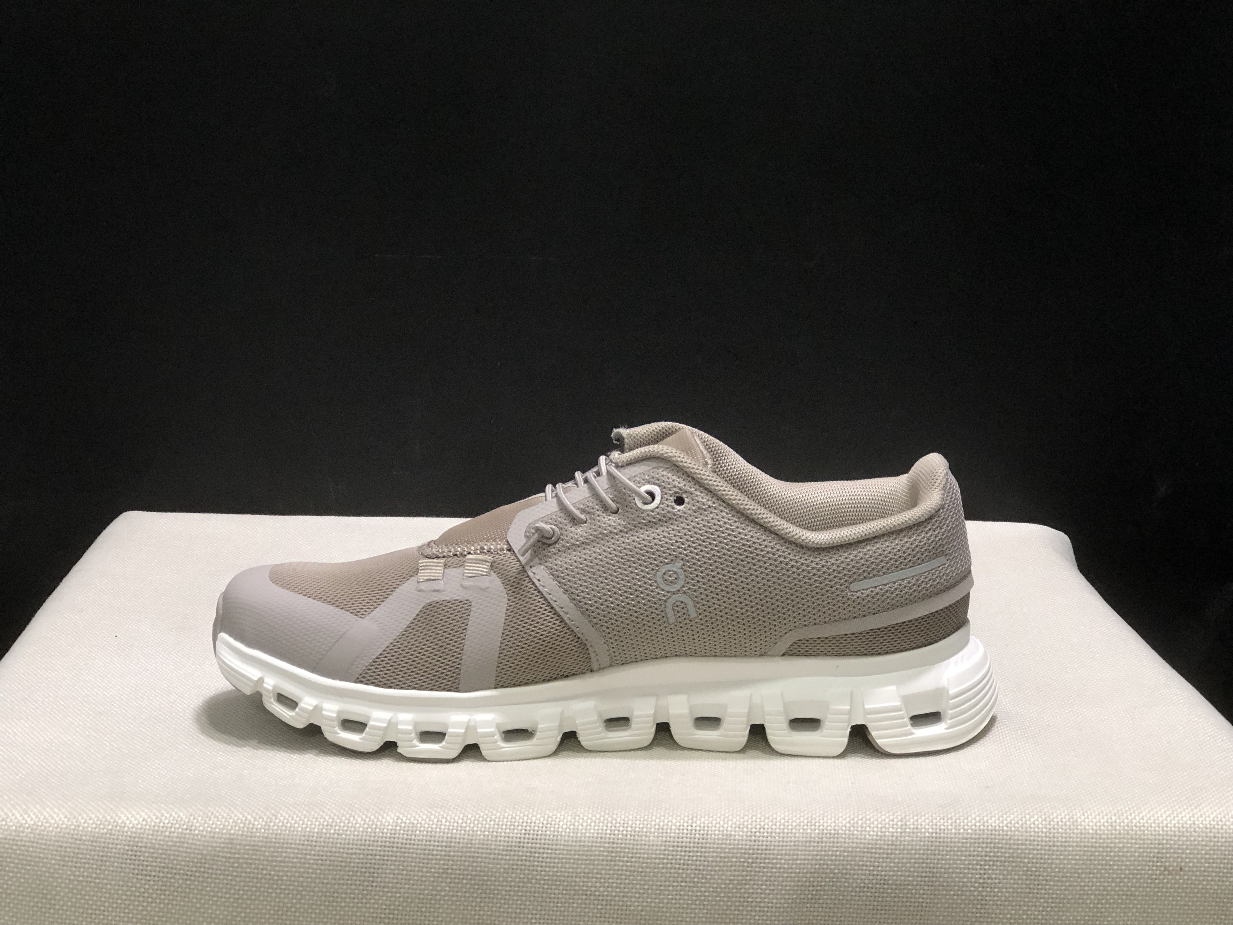On Running Cloud 6 Casual Life Shoes Grayish-Brown