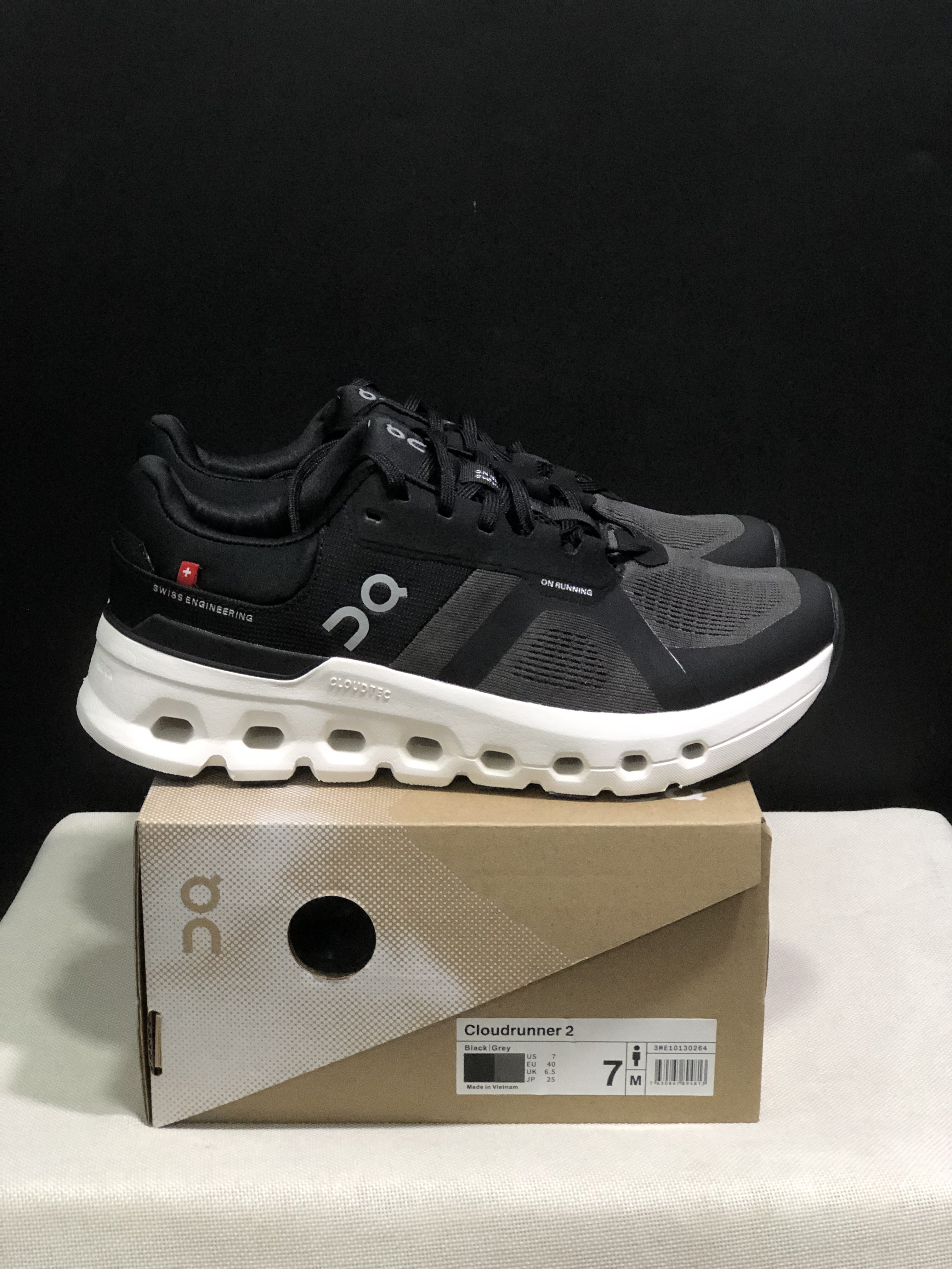 On Running Cloudrunner 2 Mesh Breathable Running Shoes Black/Drak Grey