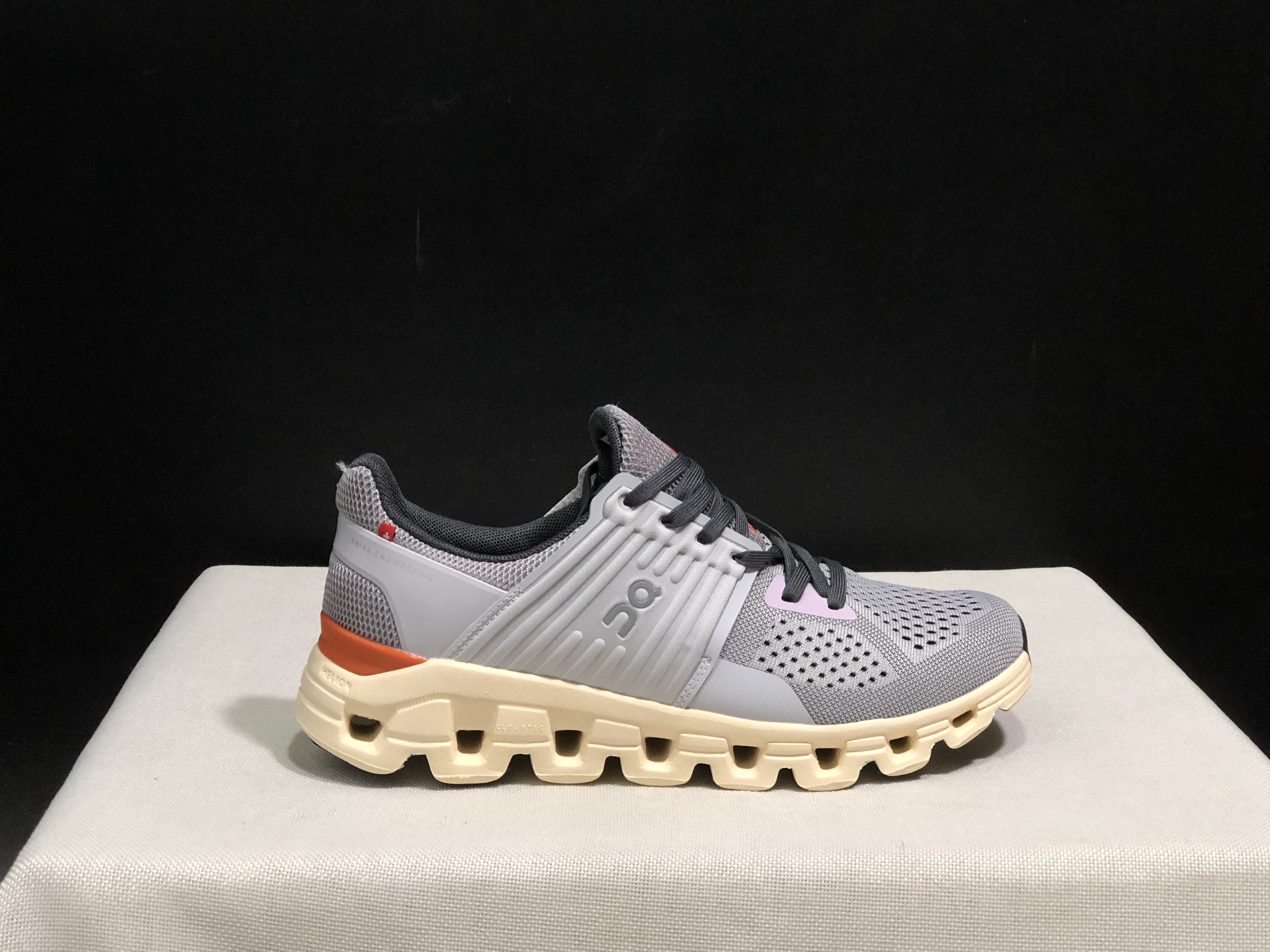 On Running Cloudswift Cushioning Running Shoes Grey