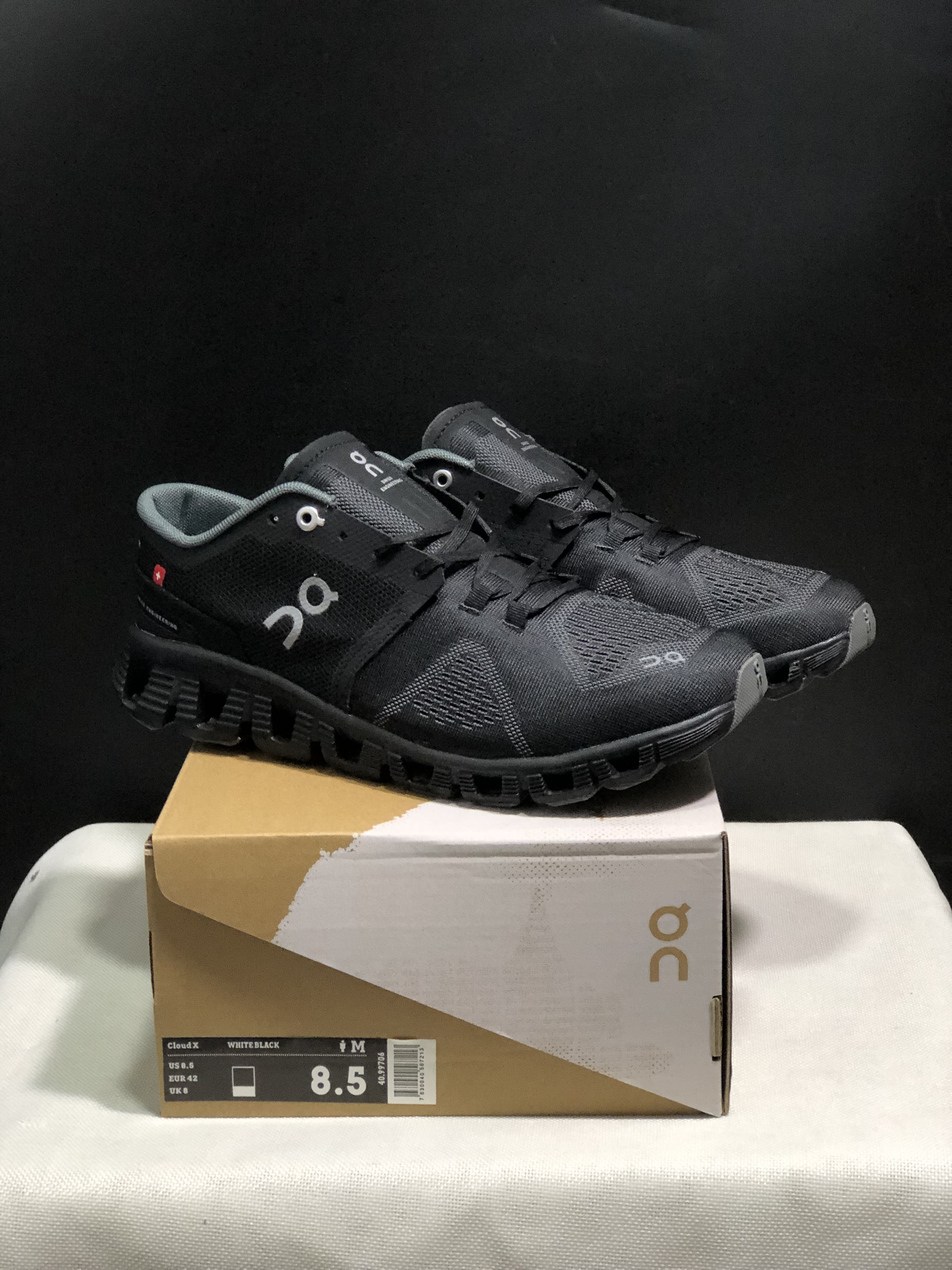 On Running Cloud X Lightweight Running Shoes Black