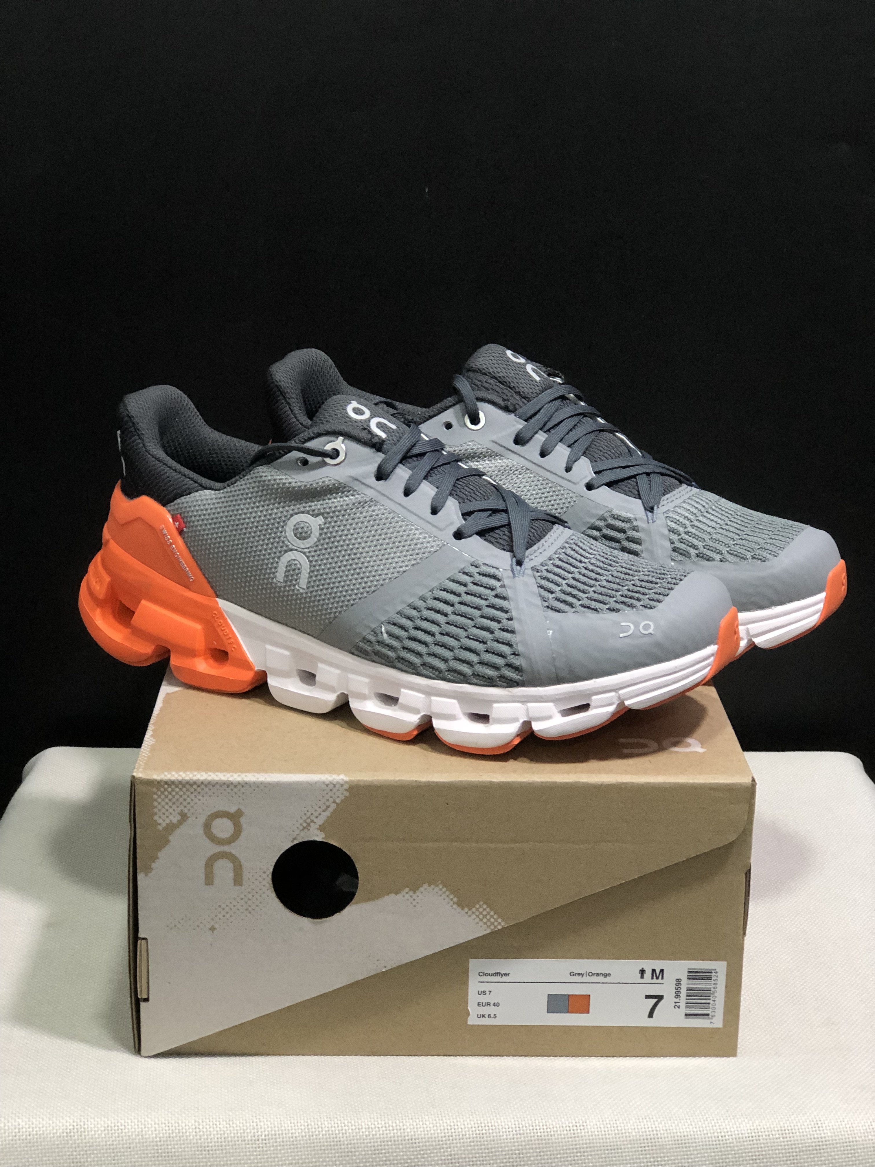 On Running Cloudflyer Shock-Absorbing Running Shoes Grey/Orange