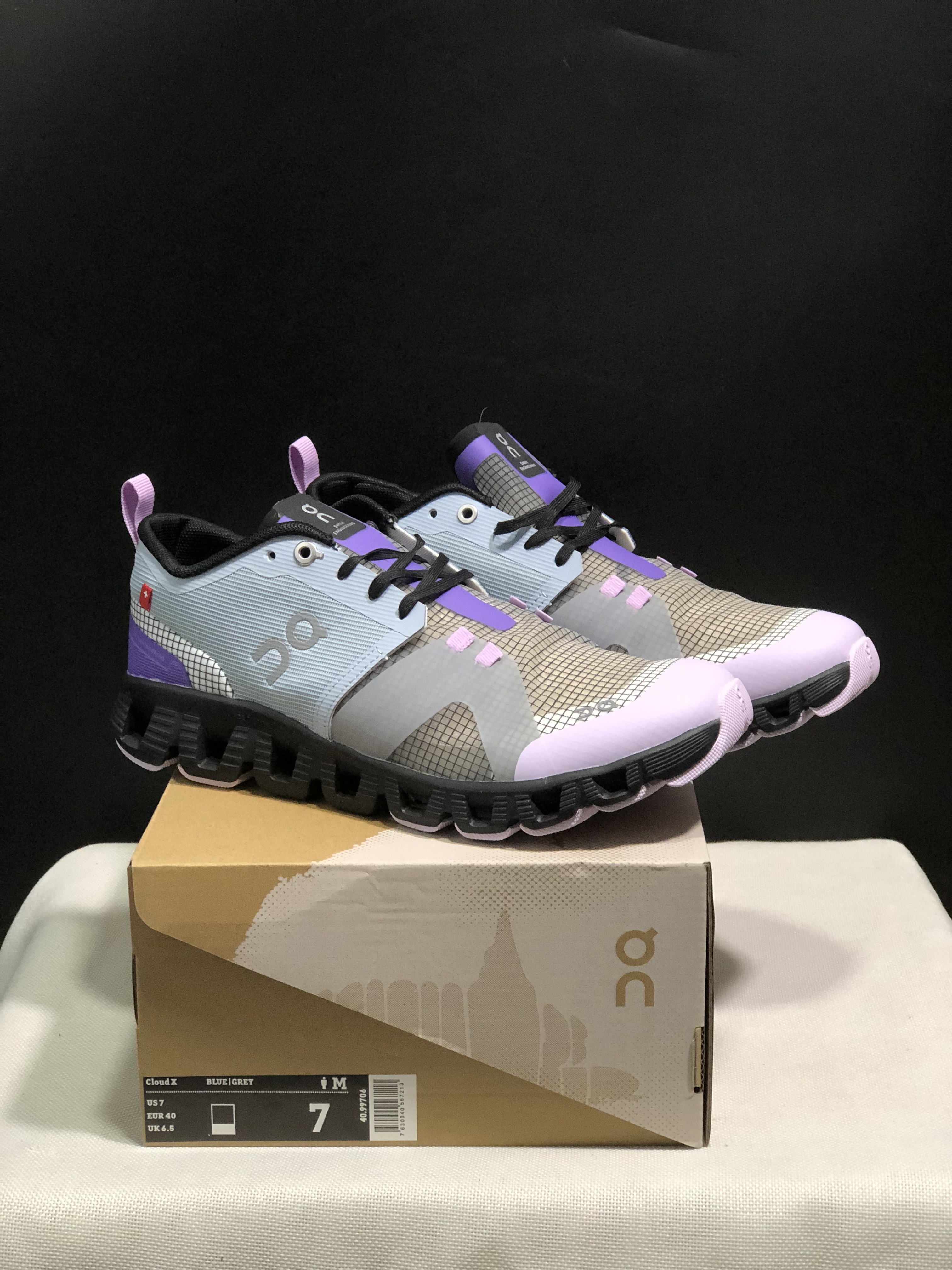 On Running Cloud X Shift Breathable And Shock-Absorbing Lightweight Running Shoes Grey/Light Purple