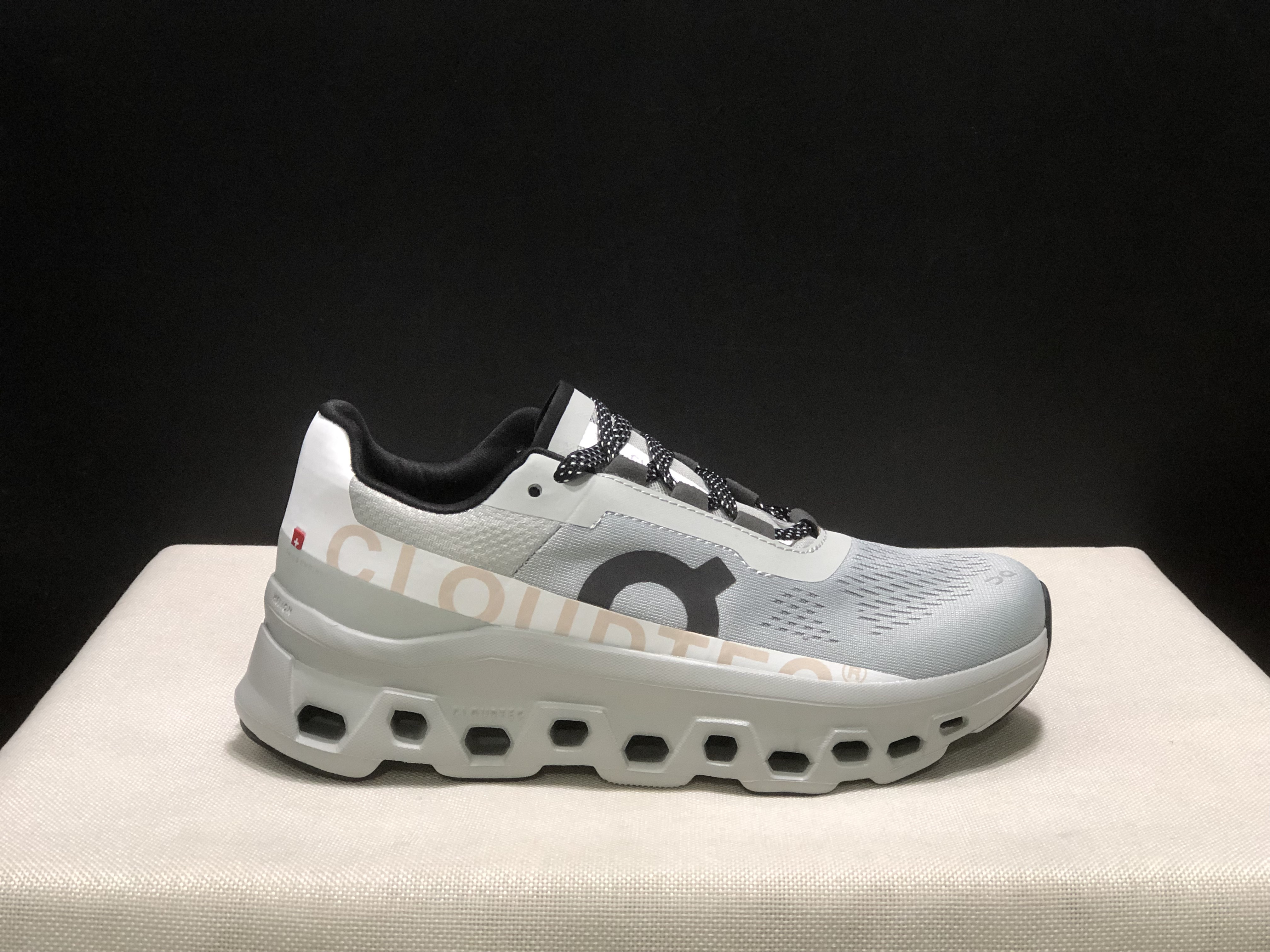 On Running Cloudmonster Anti-Slip Running Shoes Graphite