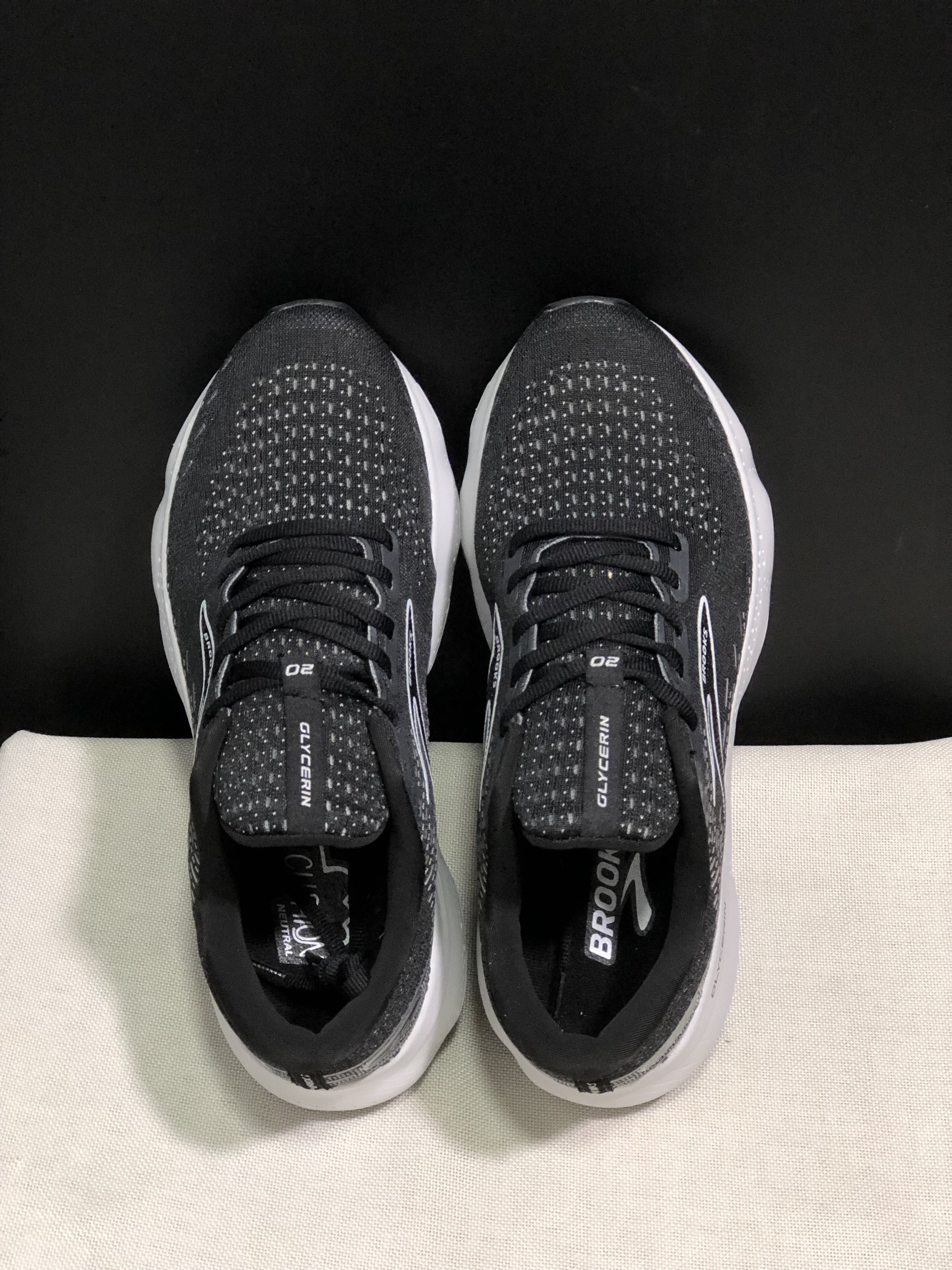 Brooks Glycerin GTS 20 Shock-absorbing Wear-resistant Running Shoes Black/White