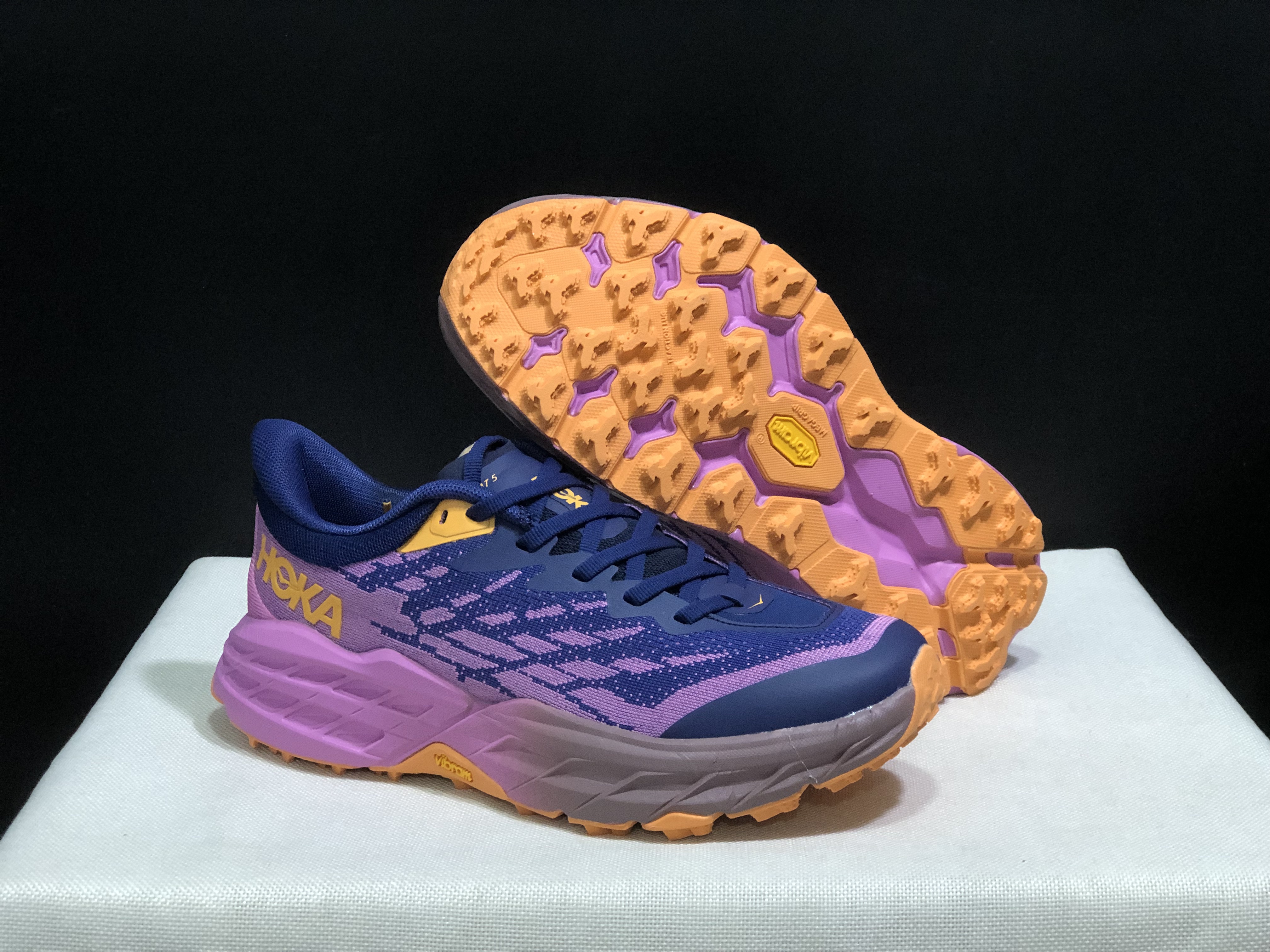 Hoka One One Speedgoat 5 Women's Trail Running Shoes Sneakers Purple