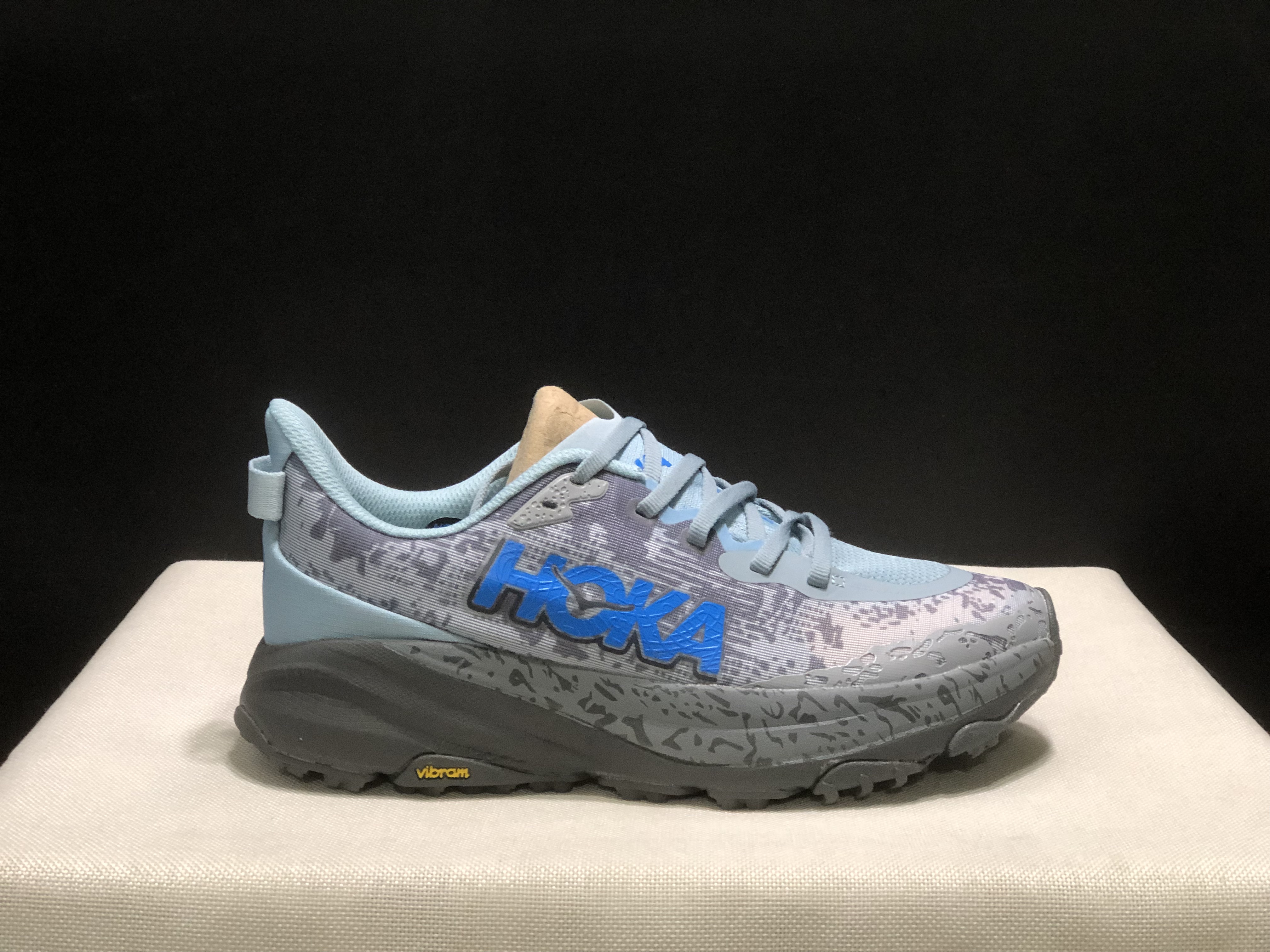Hoka One One Speedgoat 6 Trail Running Shoes Sneakers Gray