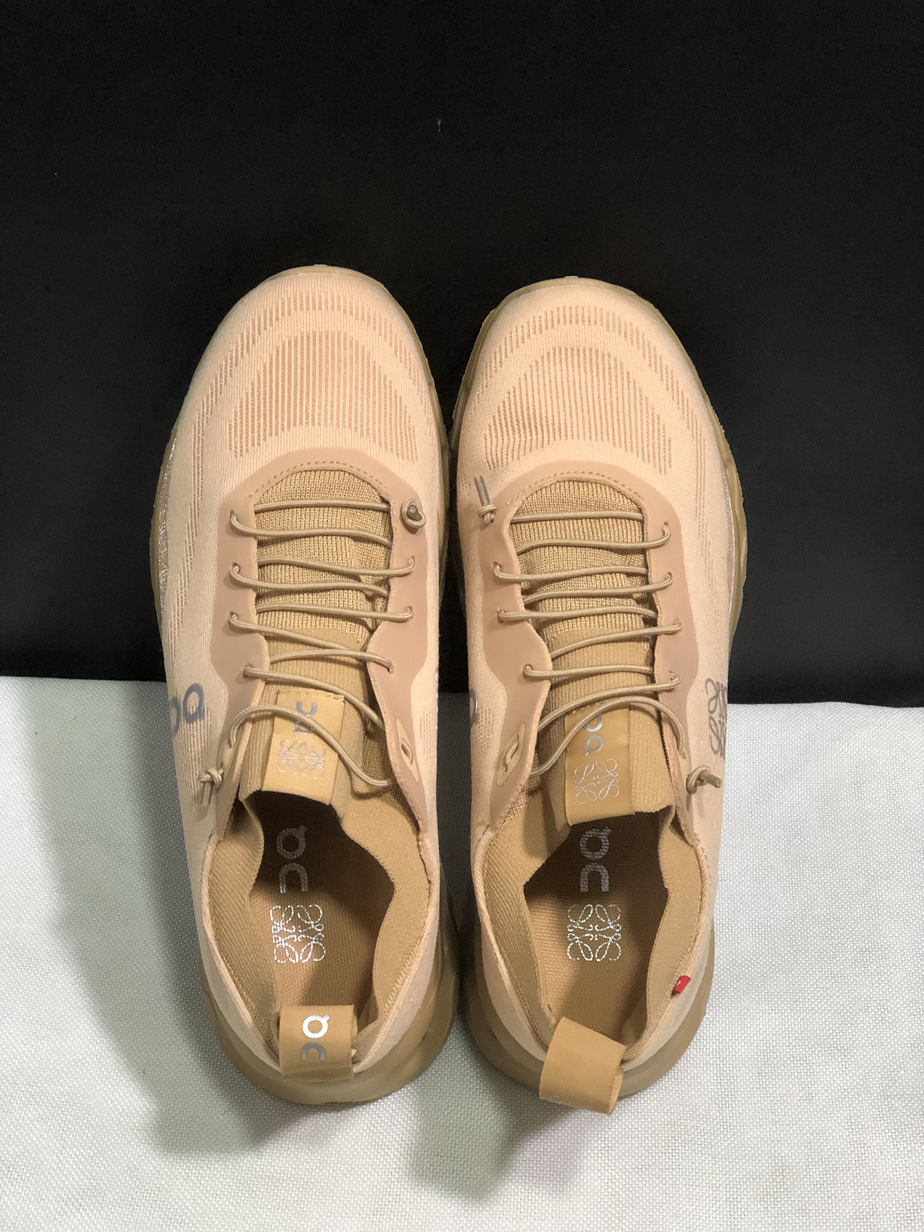 LOEWE x On Running Cloudtilt Running Shoes Co-Signed Edition Light Brown