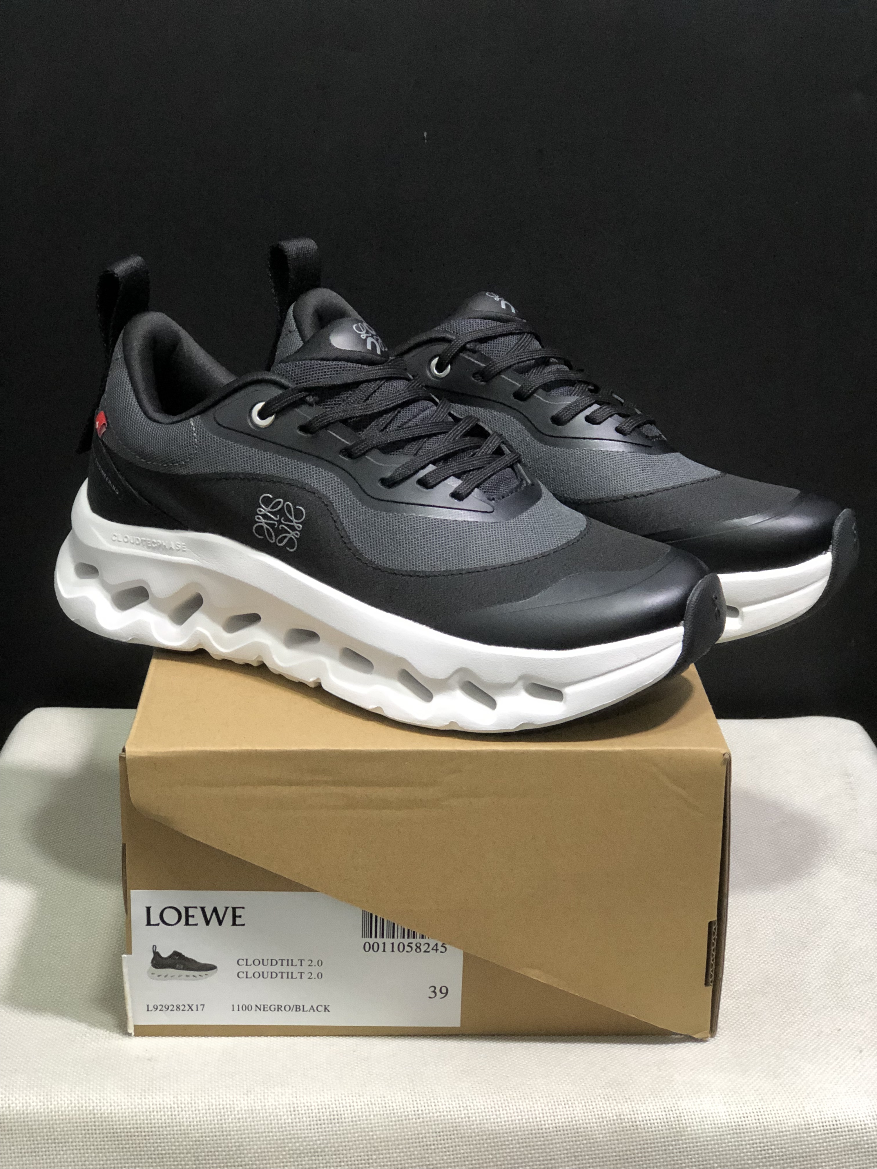 LOEWE x On Running Cloudtilt 2.0 Casual Sports Shoes Black/White