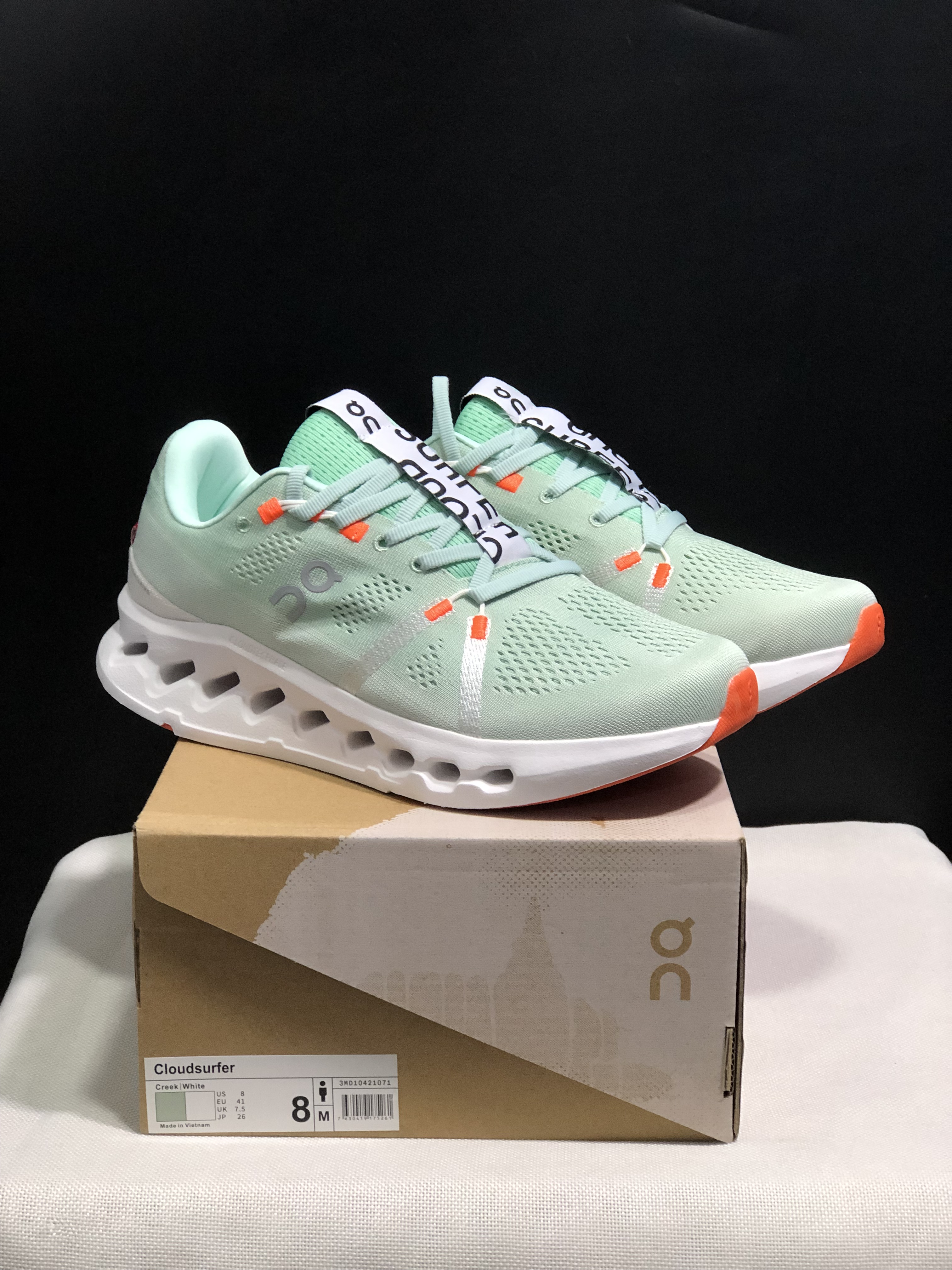 On Running Cloudsurfer Training Anti-Slip Running Shoes Green/White